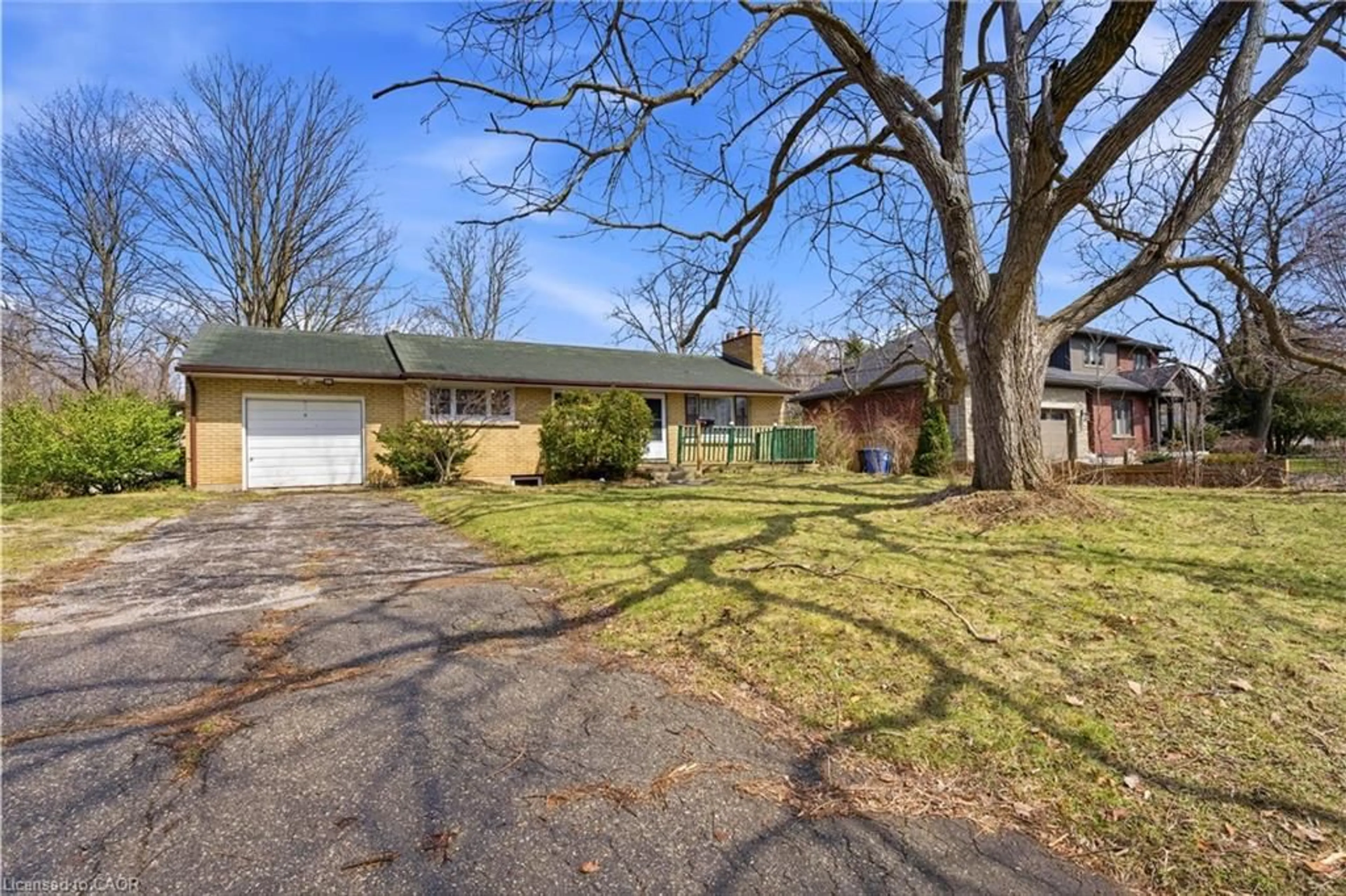 Unknown for 74 Rodney Blvd, Guelph Ontario N1G 2H3