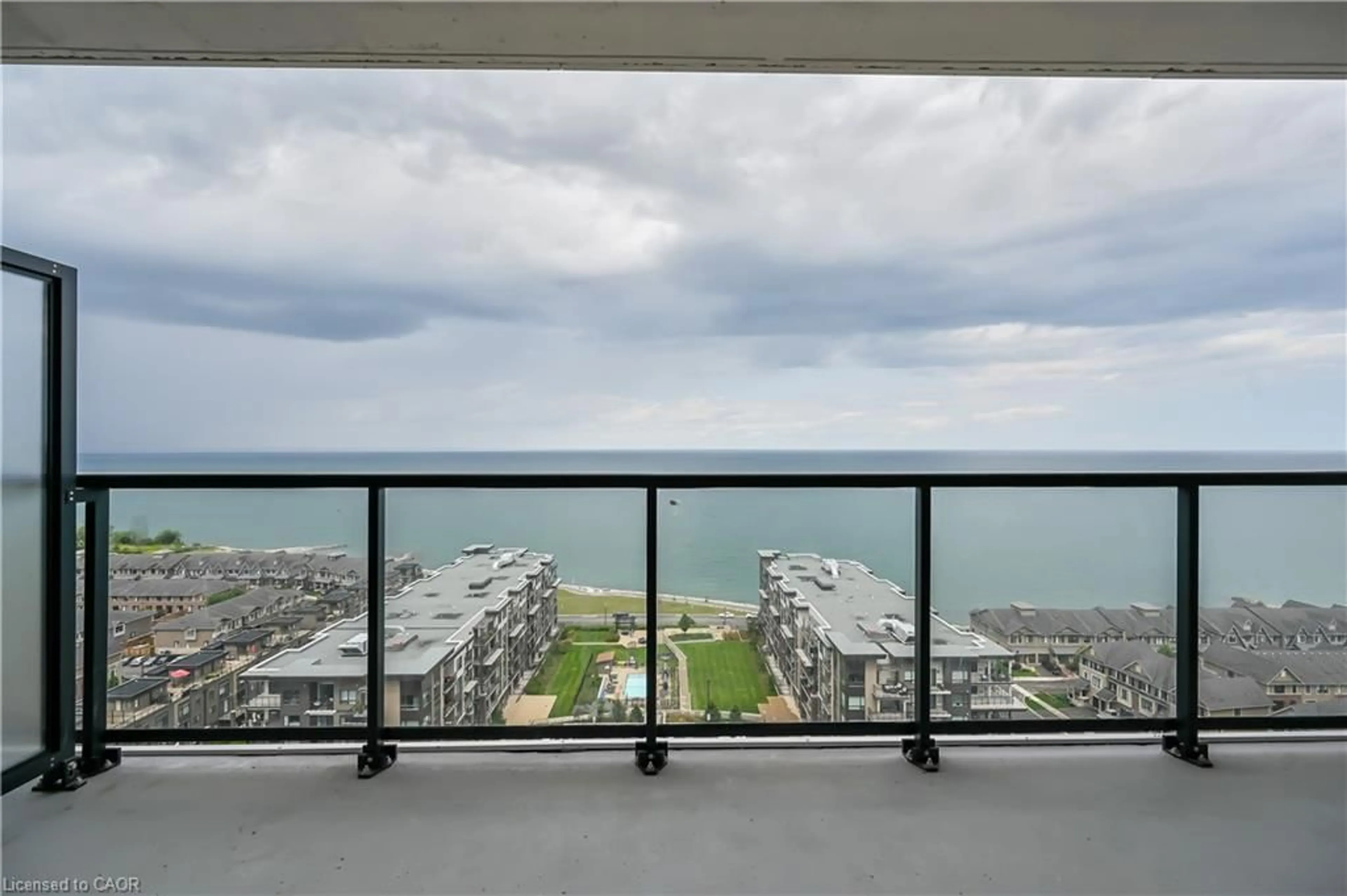 Balcony in the apartment, water/lake/river/ocean view for 385 Winston Rd #1607, Grimsby Ontario L3M 4E8
