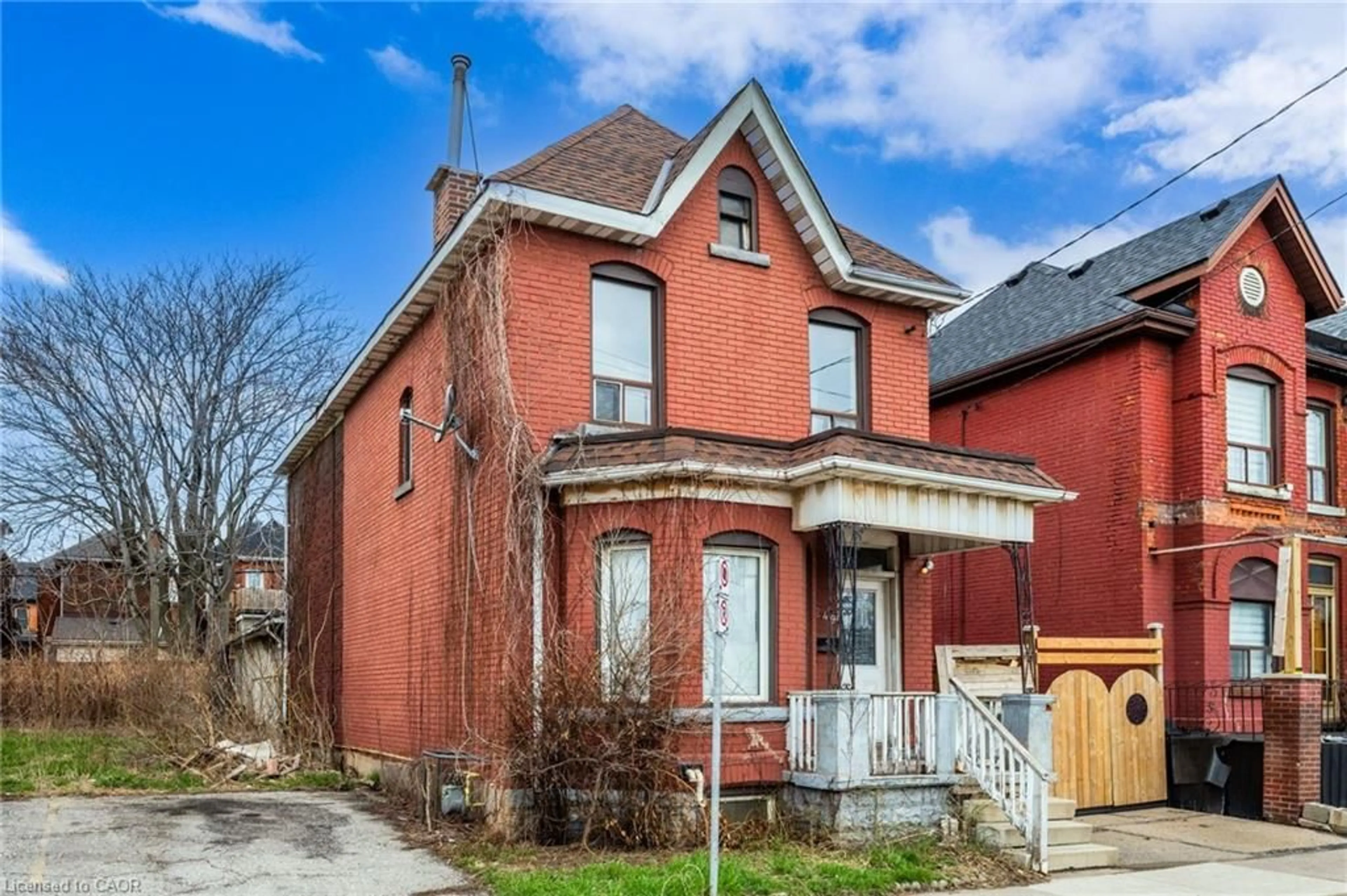 Home with brick exterior material, street for 249 Wentworth St, Hamilton Ontario L8L 5V9