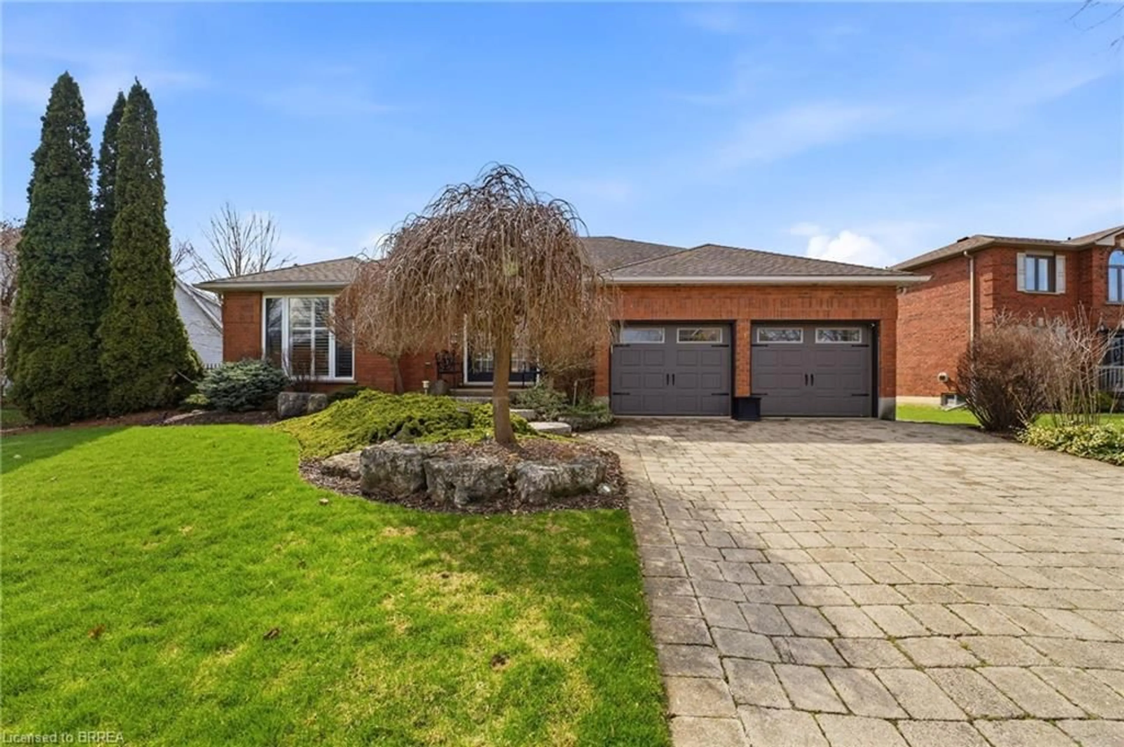 Home with brick exterior material, street for 46 Victor Blvd, St. George Ontario N0E 1N0
