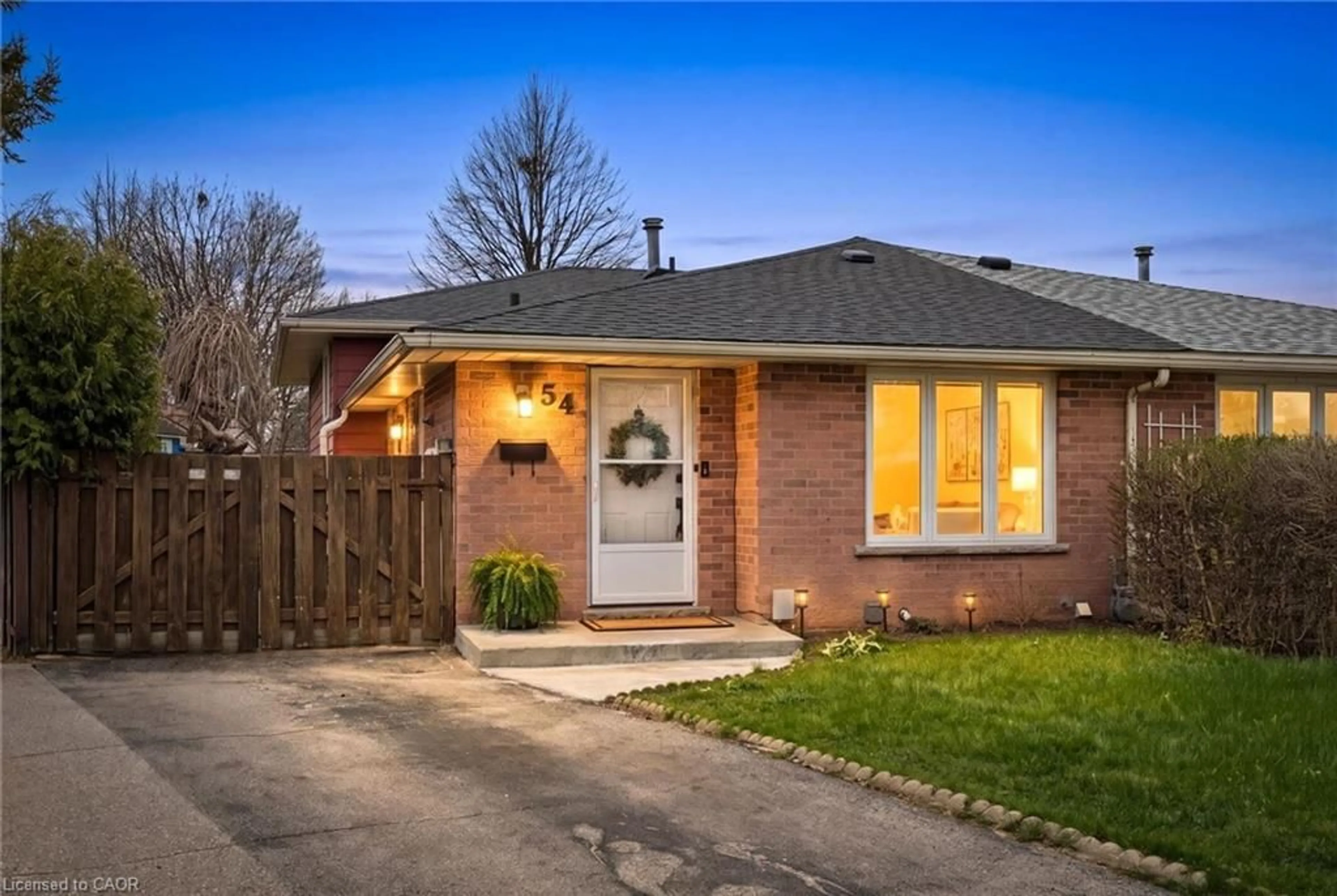 Home with brick exterior material, street for 54 Harvest Crt, Kitchener Ontario N2P 1T3