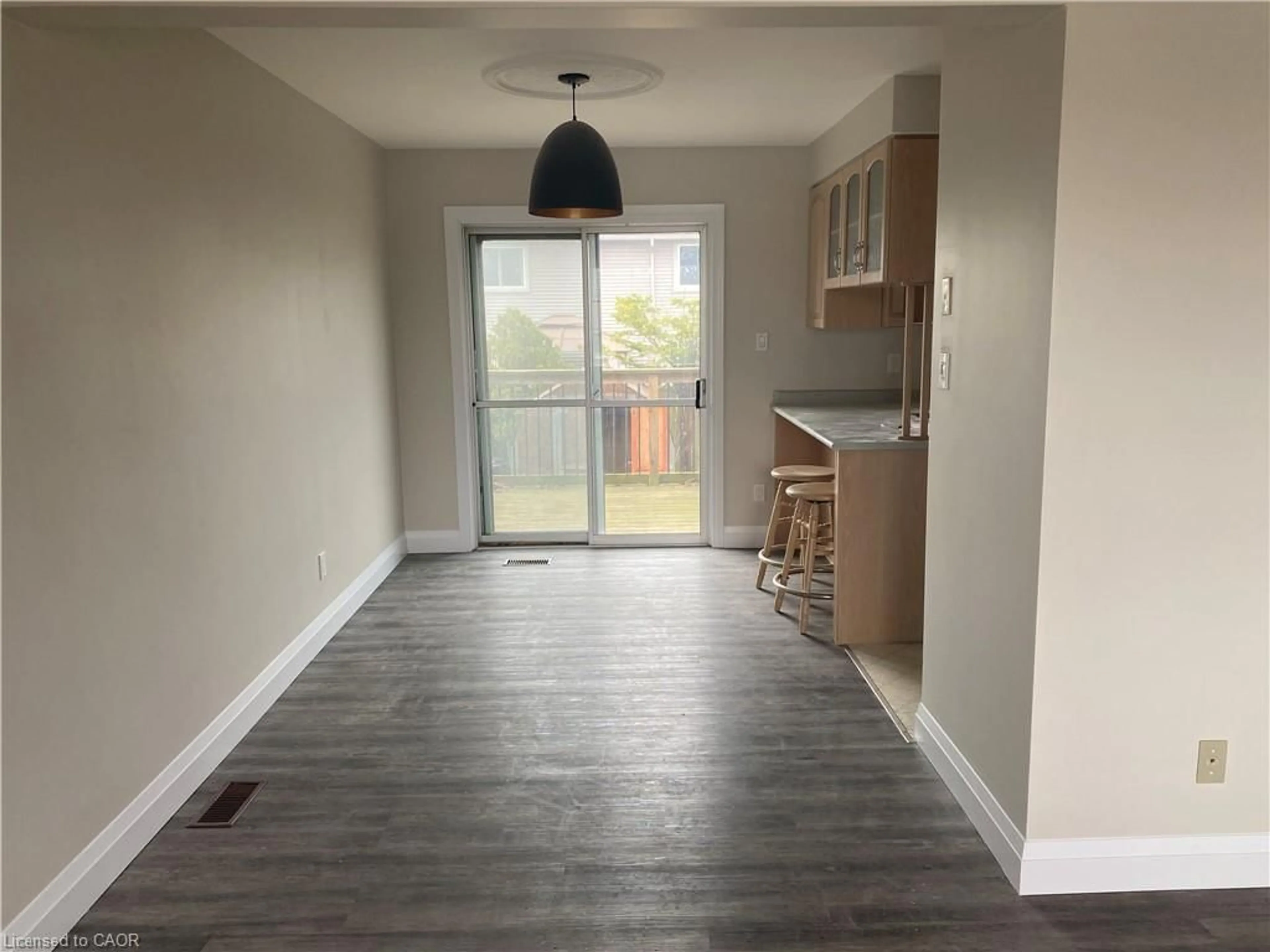 A pic of a room for 571 Highpoint Ave, Waterloo Ontario N2L 4Z2