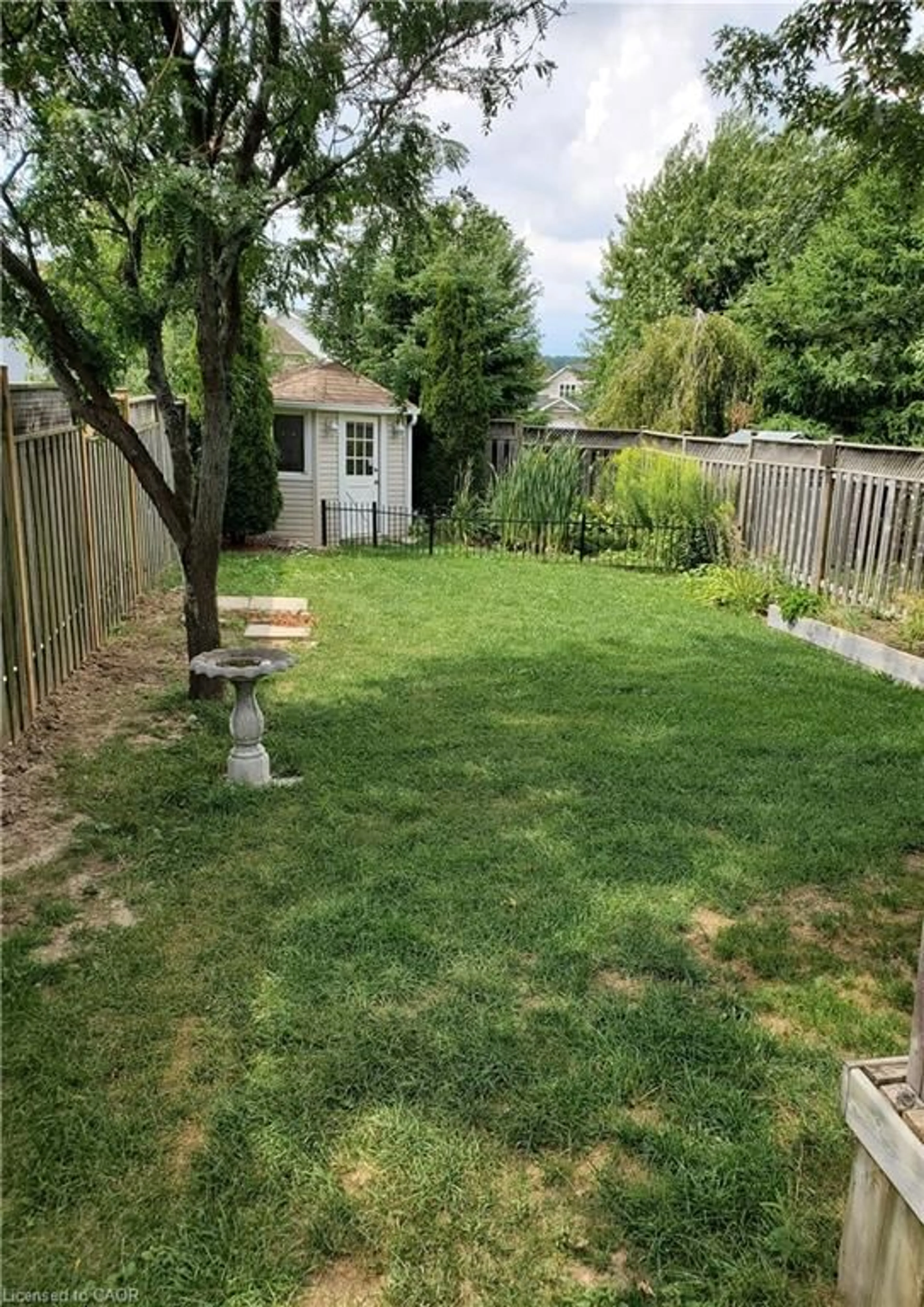 Unknown for 725 Paris Blvd, Waterloo Ontario N2T 2X9