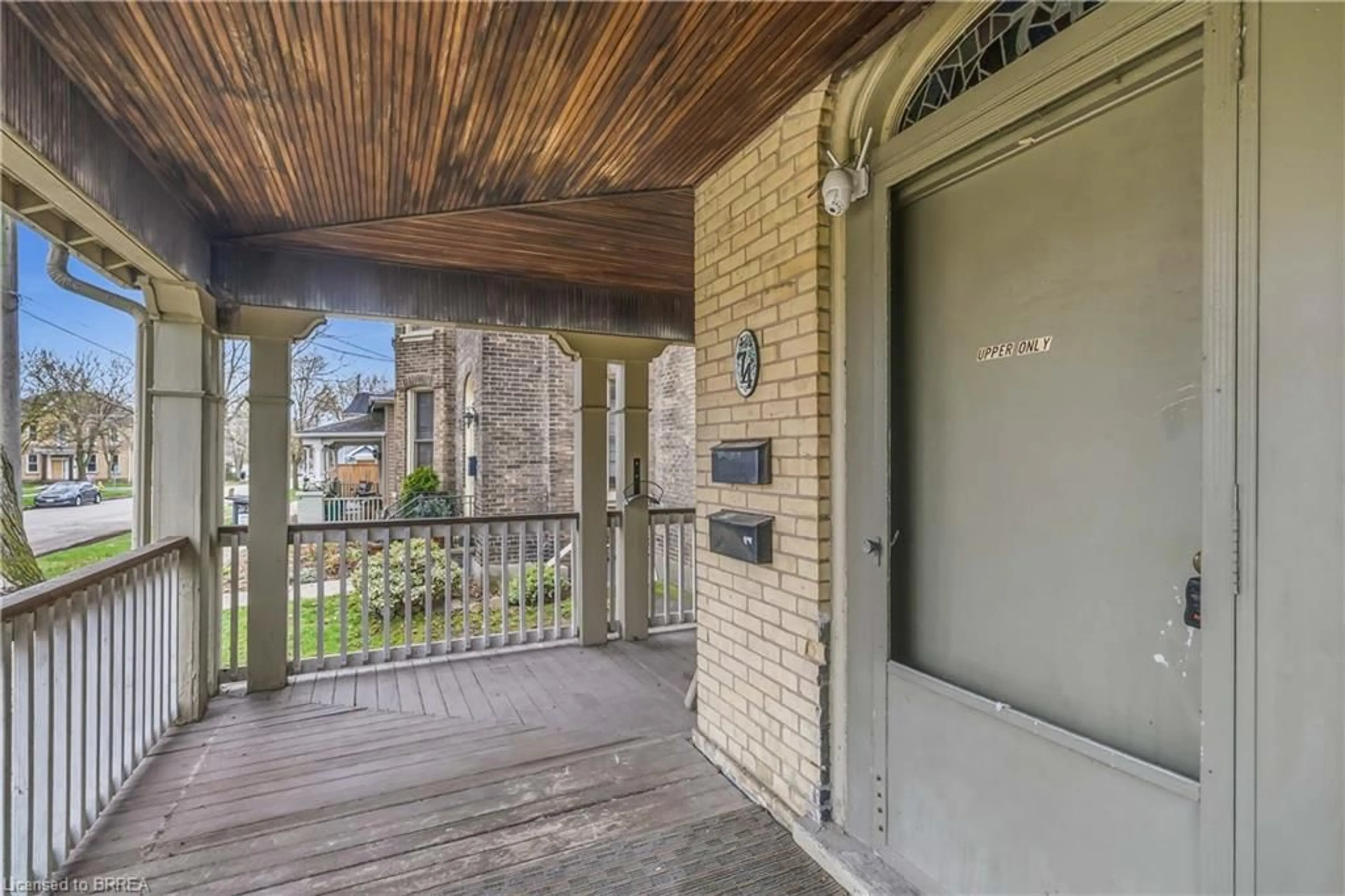 Unknown for 74 Pearl St, Brantford Ontario N3T 3N7