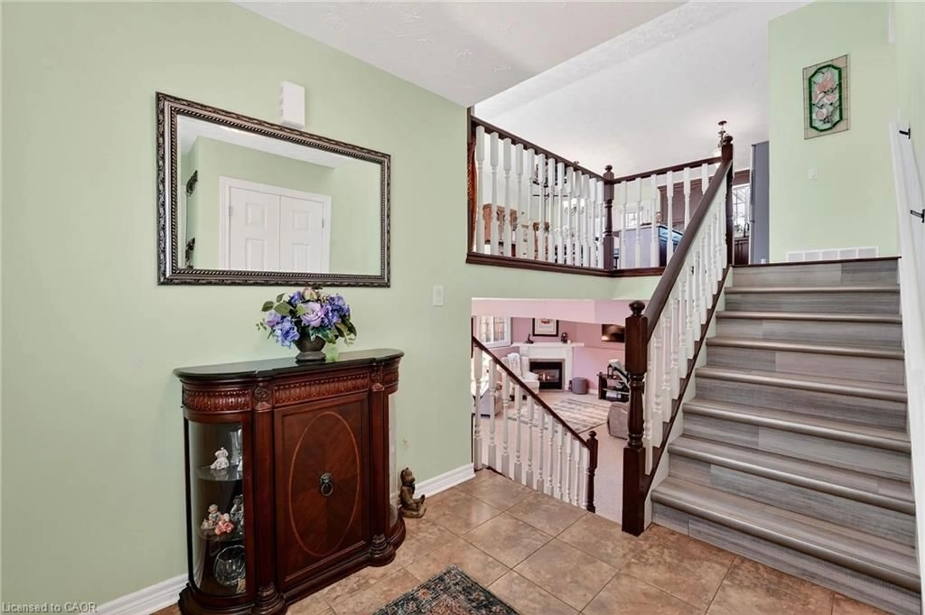 Indoor foyer for 3276 Jewell Ave, Ridgeway Ontario L0S 1N0