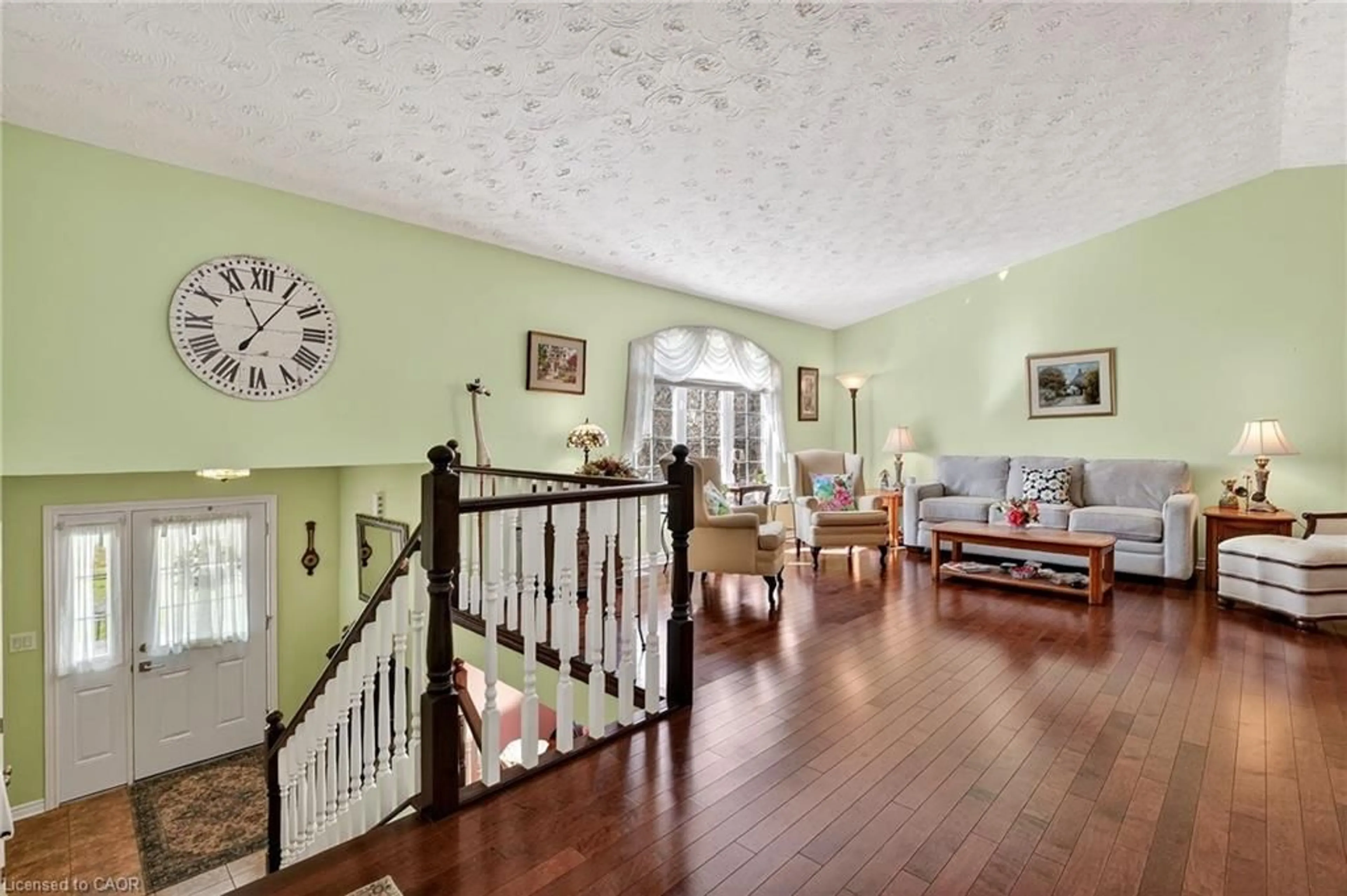 Indoor foyer for 3276 Jewell Ave, Ridgeway Ontario L0S 1N0