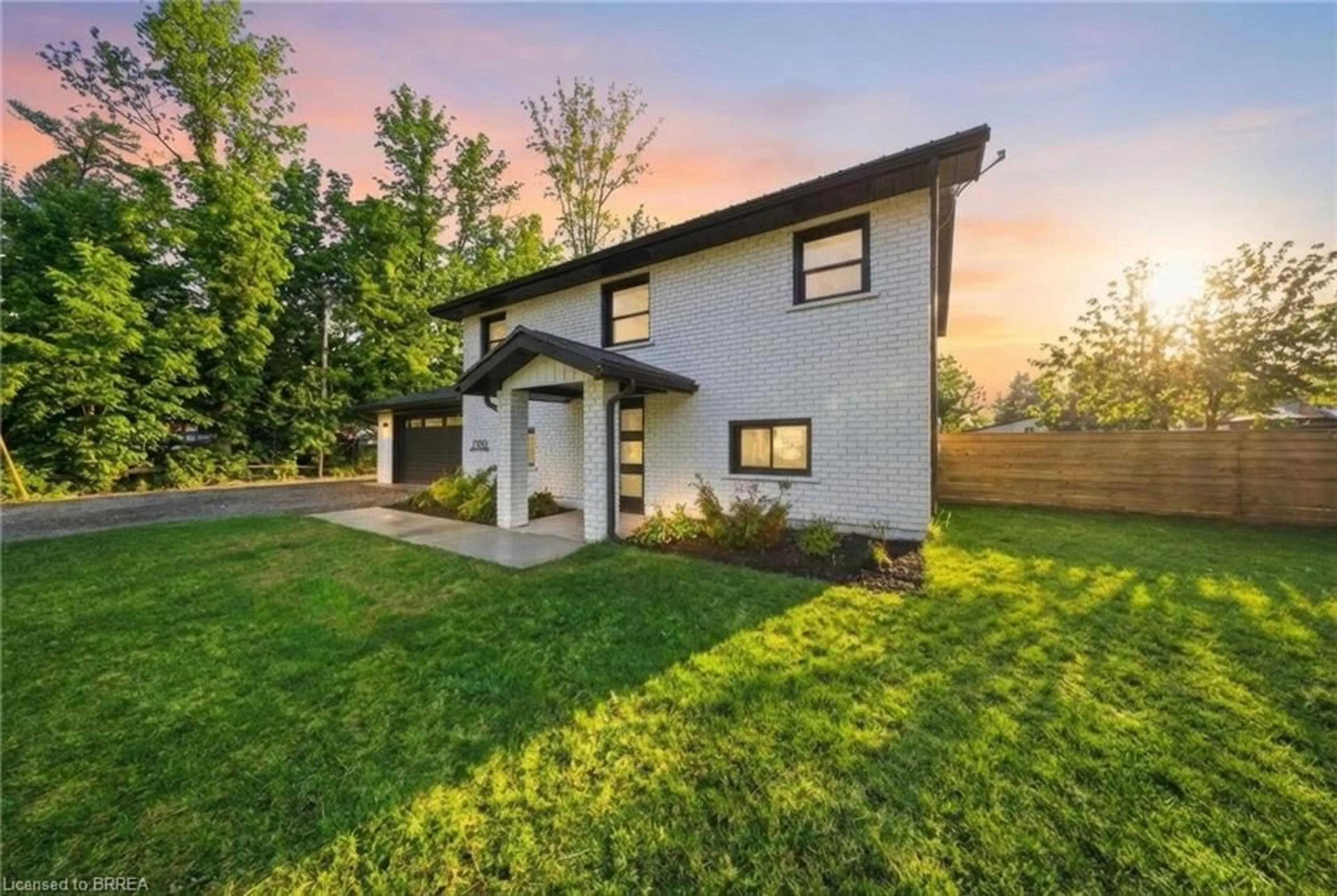 Unknown for 2500 Pinegrove Rd, Delhi Ontario N4B 2E6