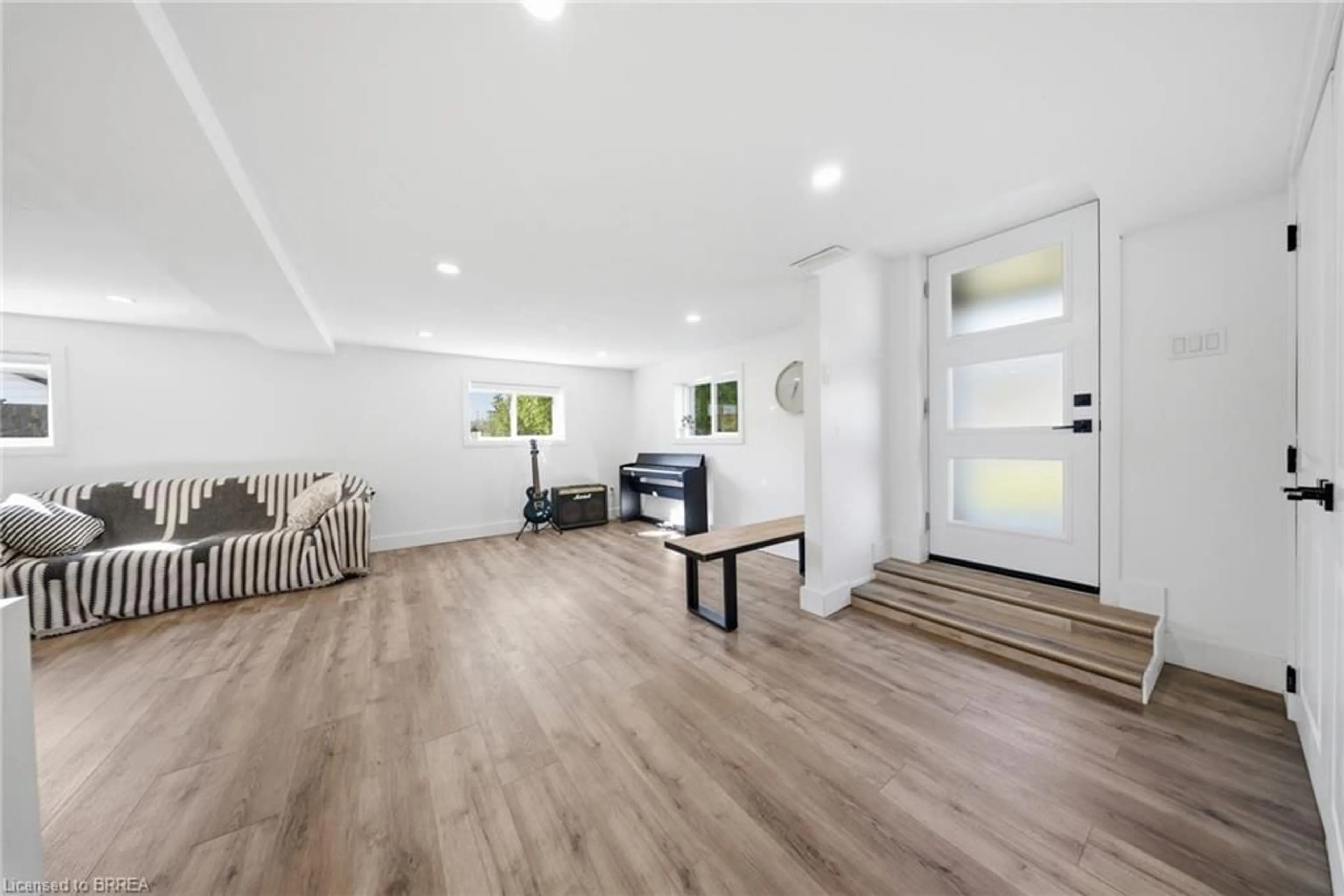 Unknown for 2500 Pinegrove Rd, Delhi Ontario N4B 2E6