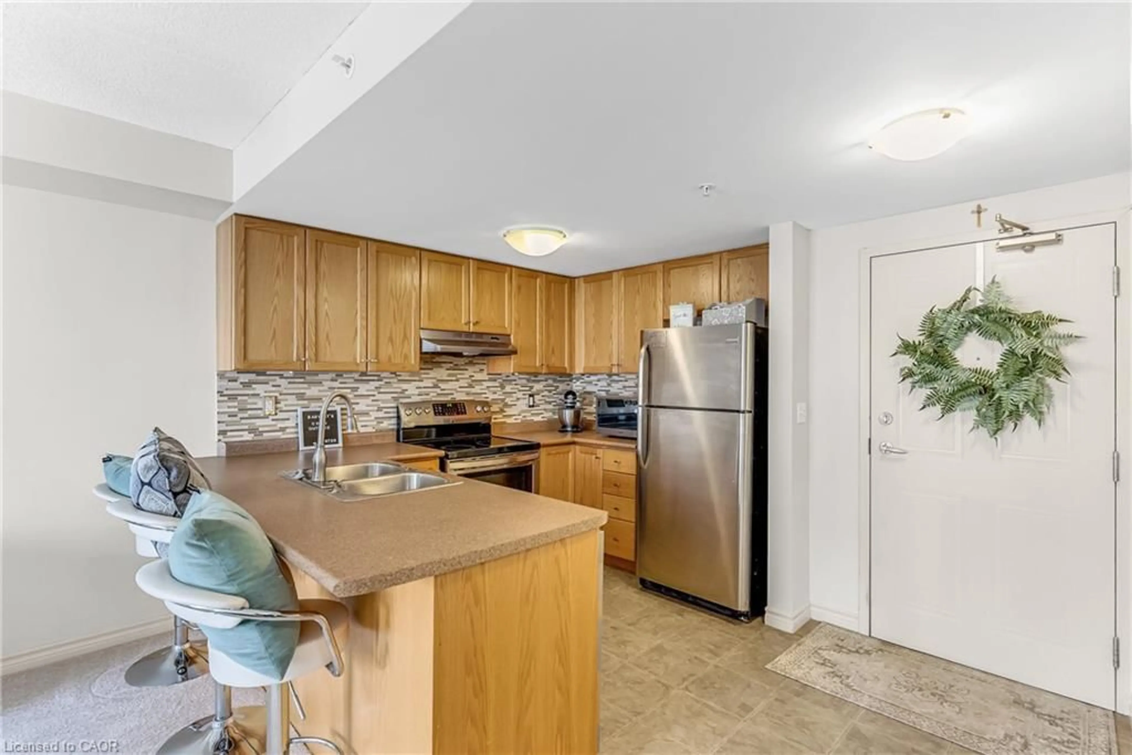 Standard kitchen, ceramic/tile floor for 39 Goodwin Dr #309, Guelph Ontario N1L 0E5