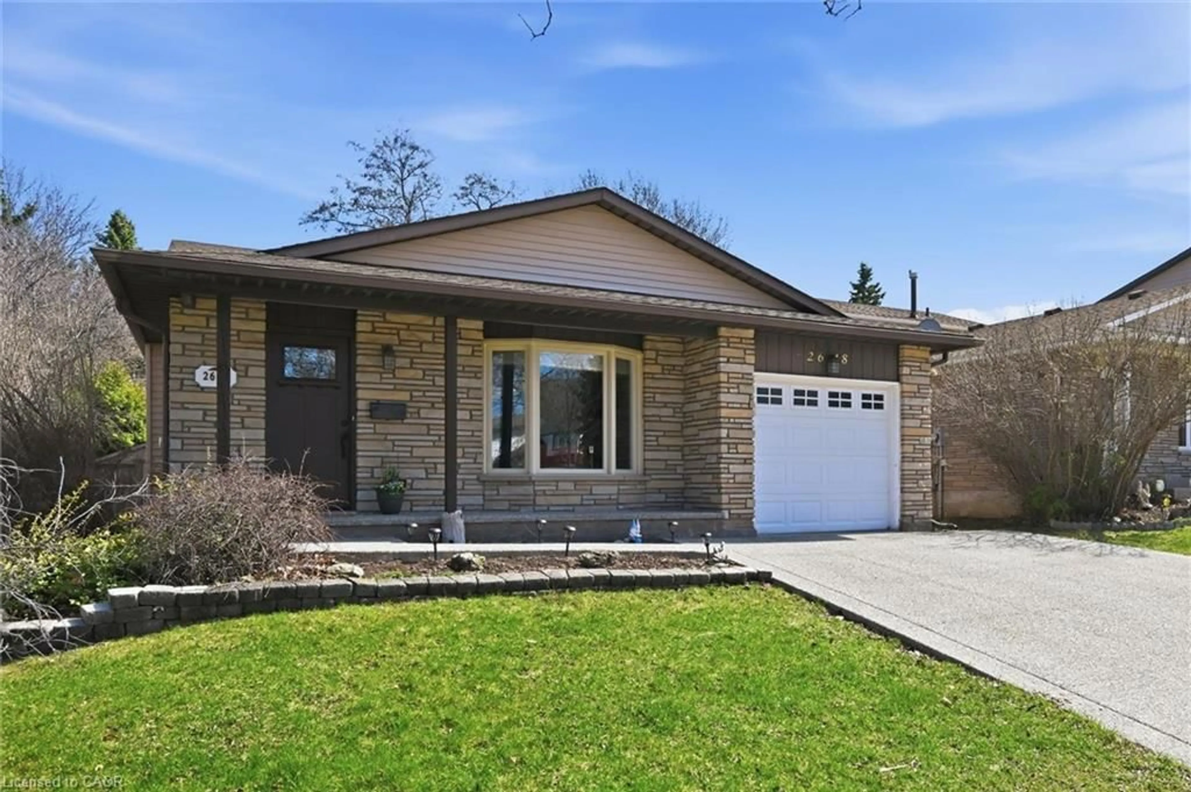 Home with brick exterior material, street for 2648 Cavendish Dr, Burlington Ontario L7P 3V7