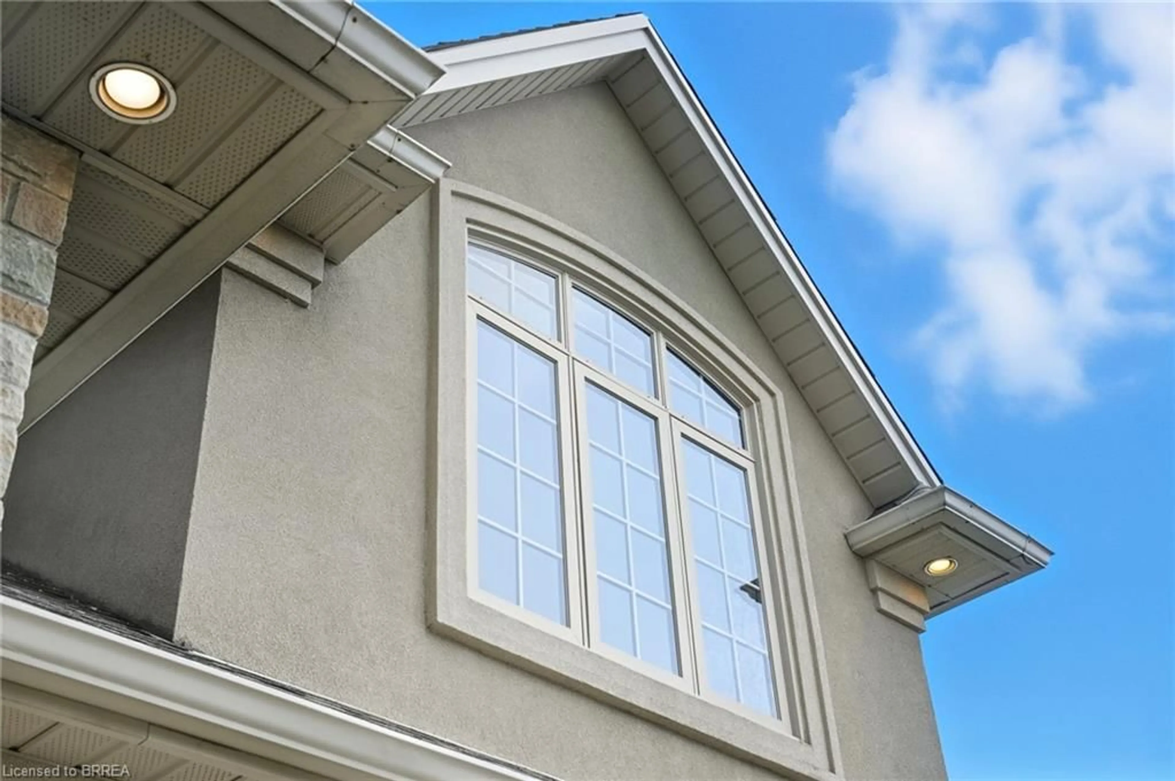 Home with vinyl exterior material, building for 20 Zavarella Crt, Paris Ontario N3L 4H3