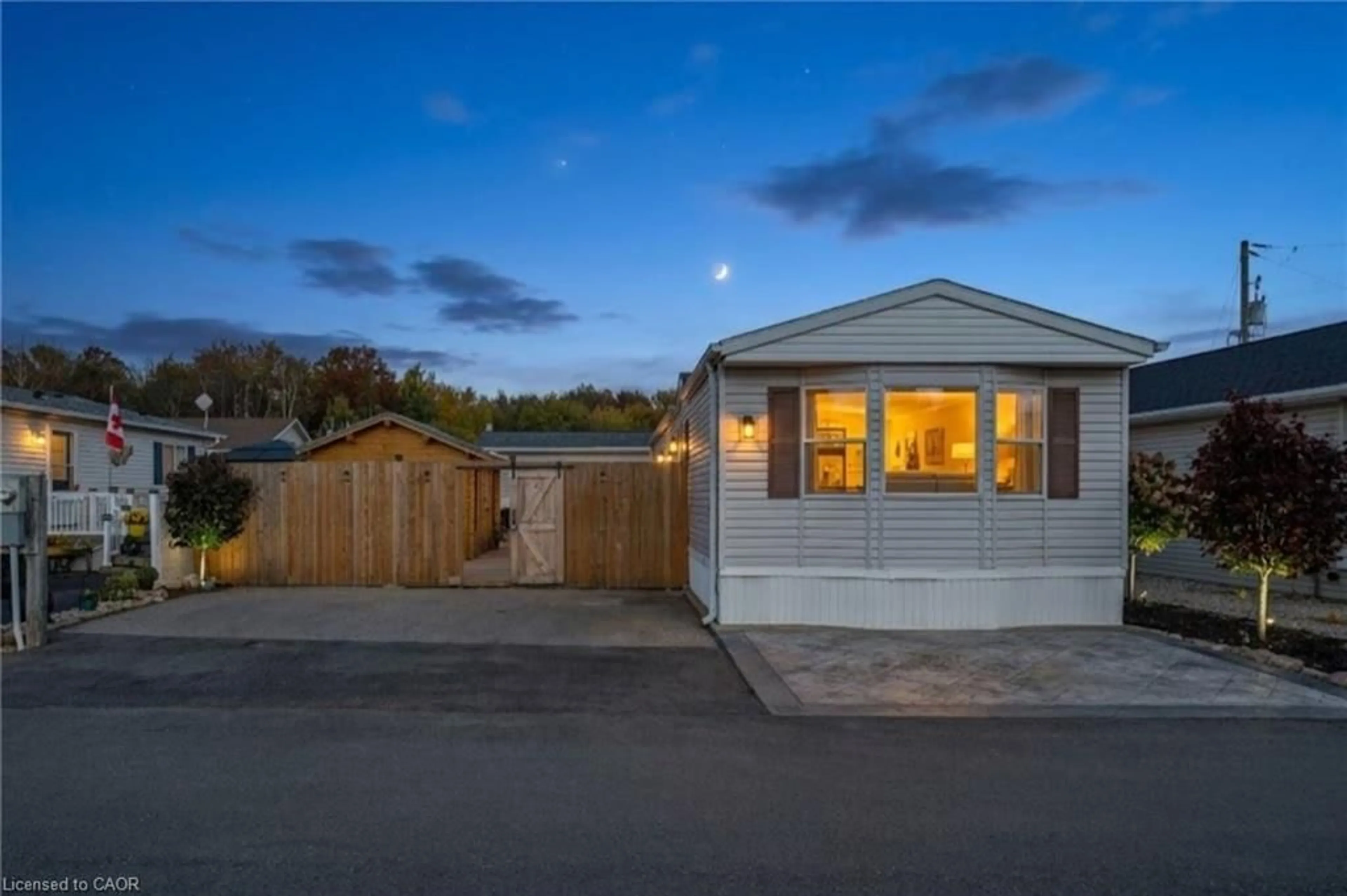 A pic from outside/outdoor area/front of a property/back of a property/a pic from drone, street for 5 Walnut Way, Guelph Ontario N0B 2J0