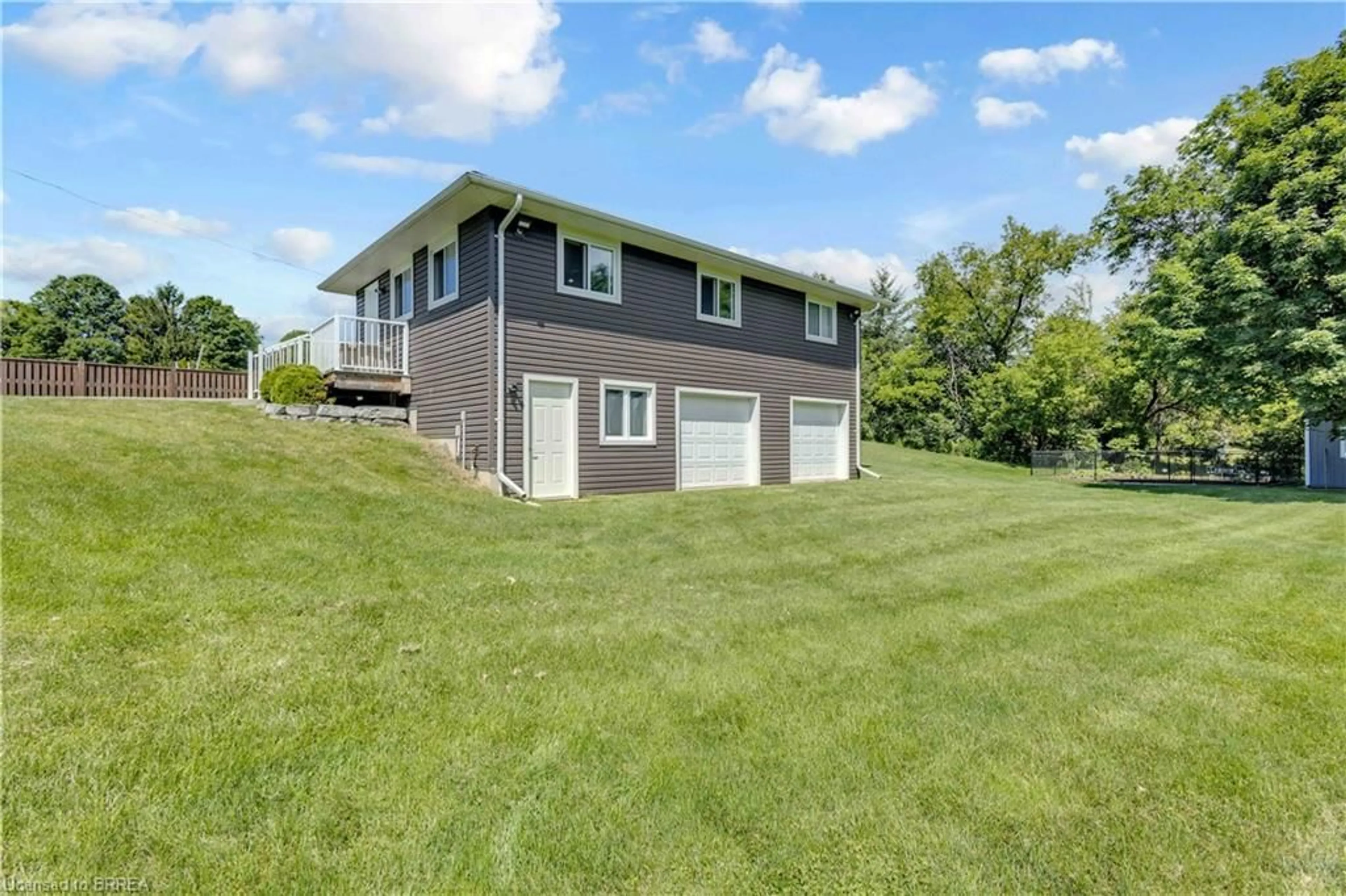 A pic from outside/outdoor area/front of a property/back of a property/a pic from drone, unknown for 16 Sixth Concession Rd, Burford Ontario N3R 0B8