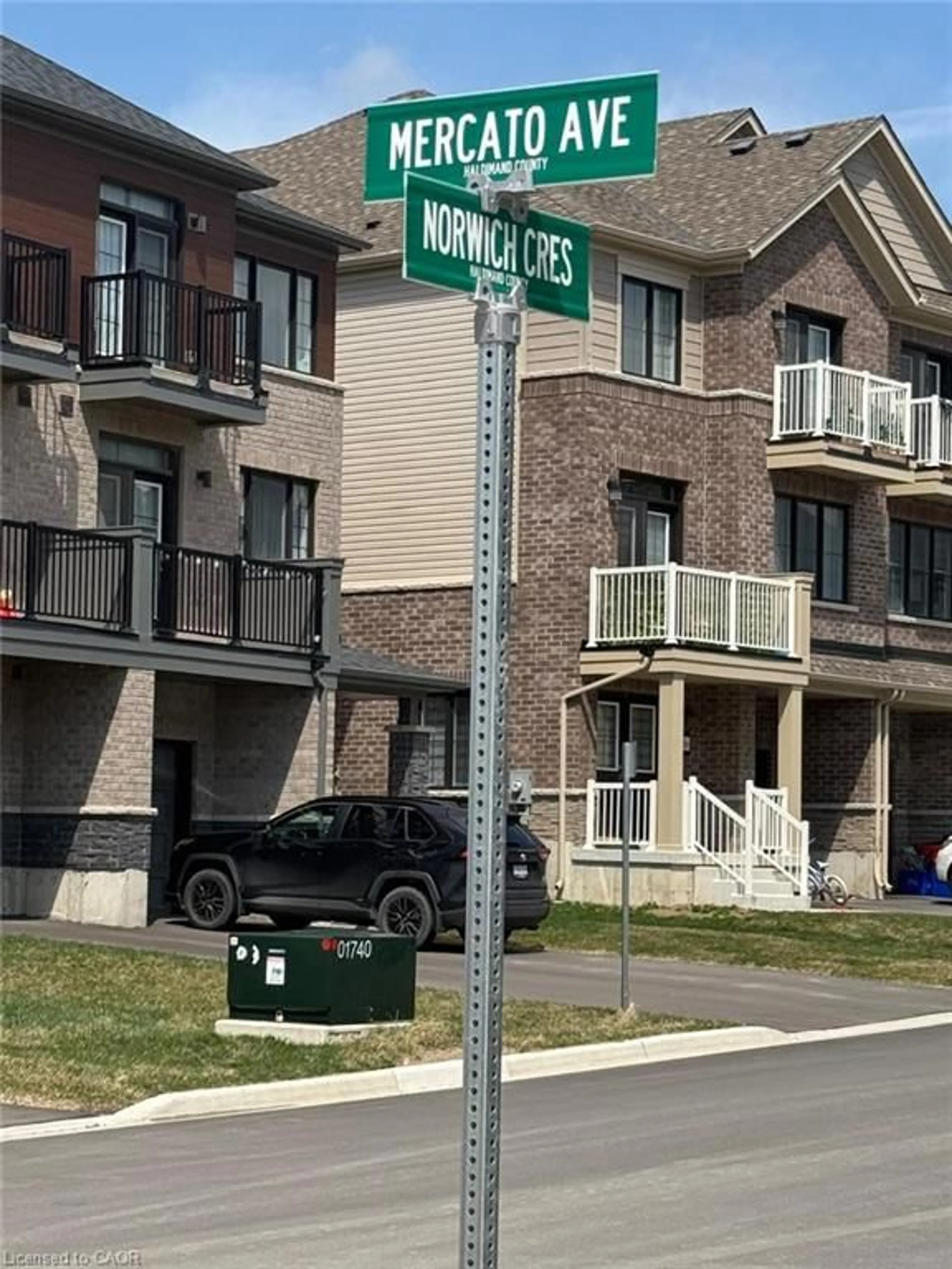 Parking for 95 Norwich Cres, Haldimand Ontario N0J 0B4