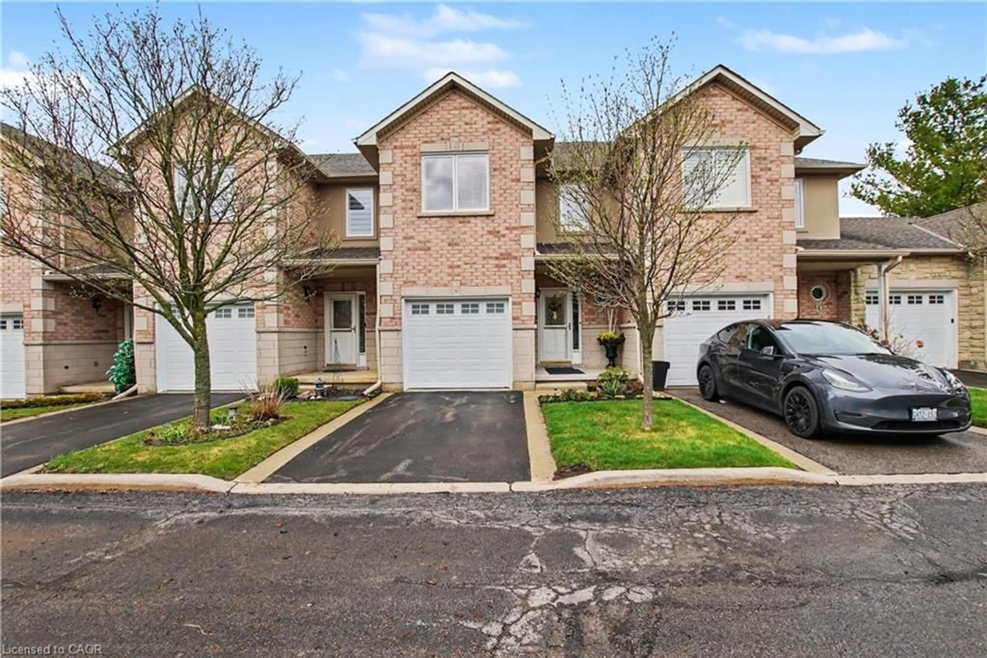 Unknown for 81 Valridge Dr #44, Ancaster Ontario L9G 5B6