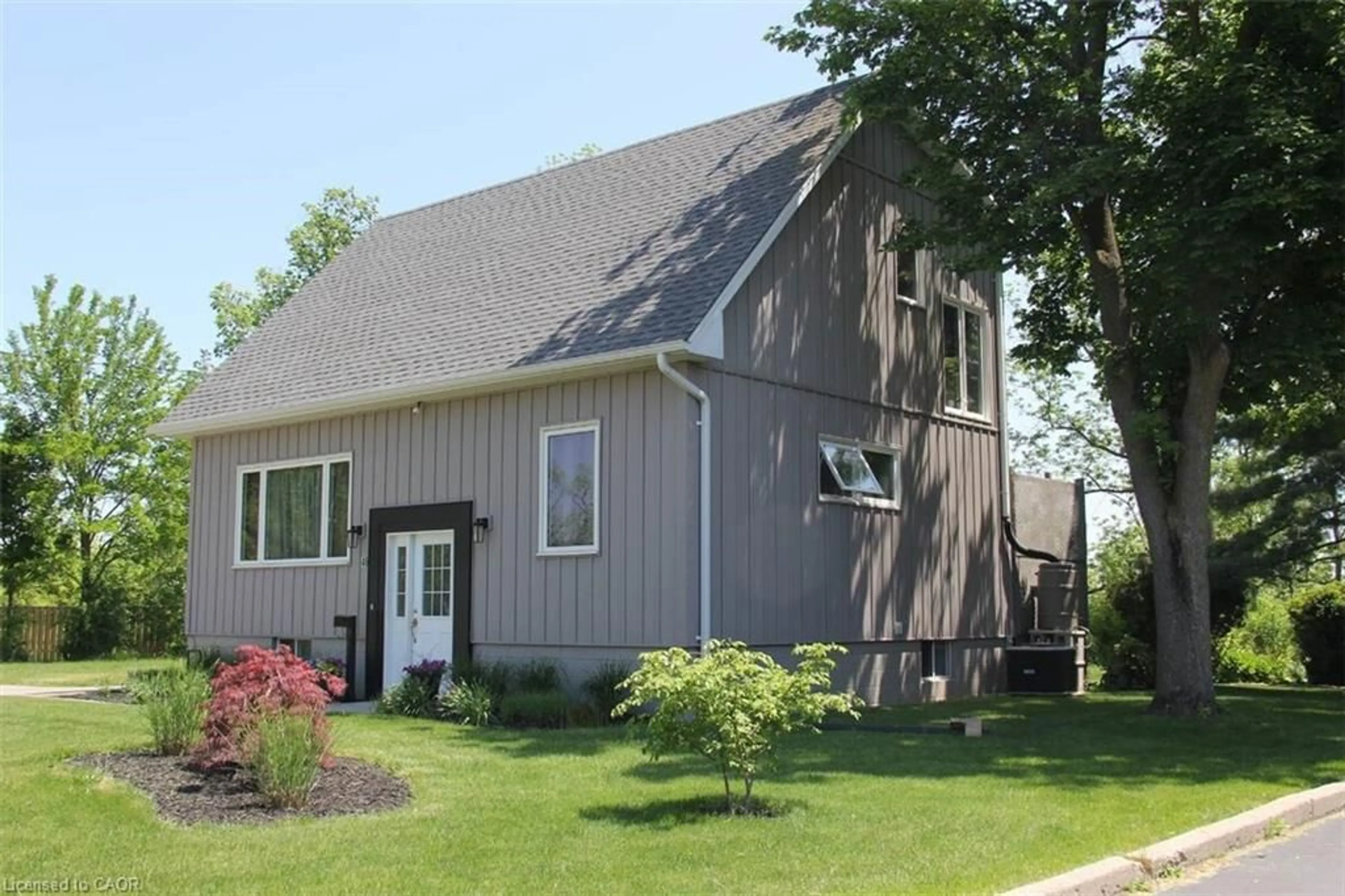 Home with vinyl exterior material, street for 46 Clara Cres, Brantford Ontario N3S 7E1