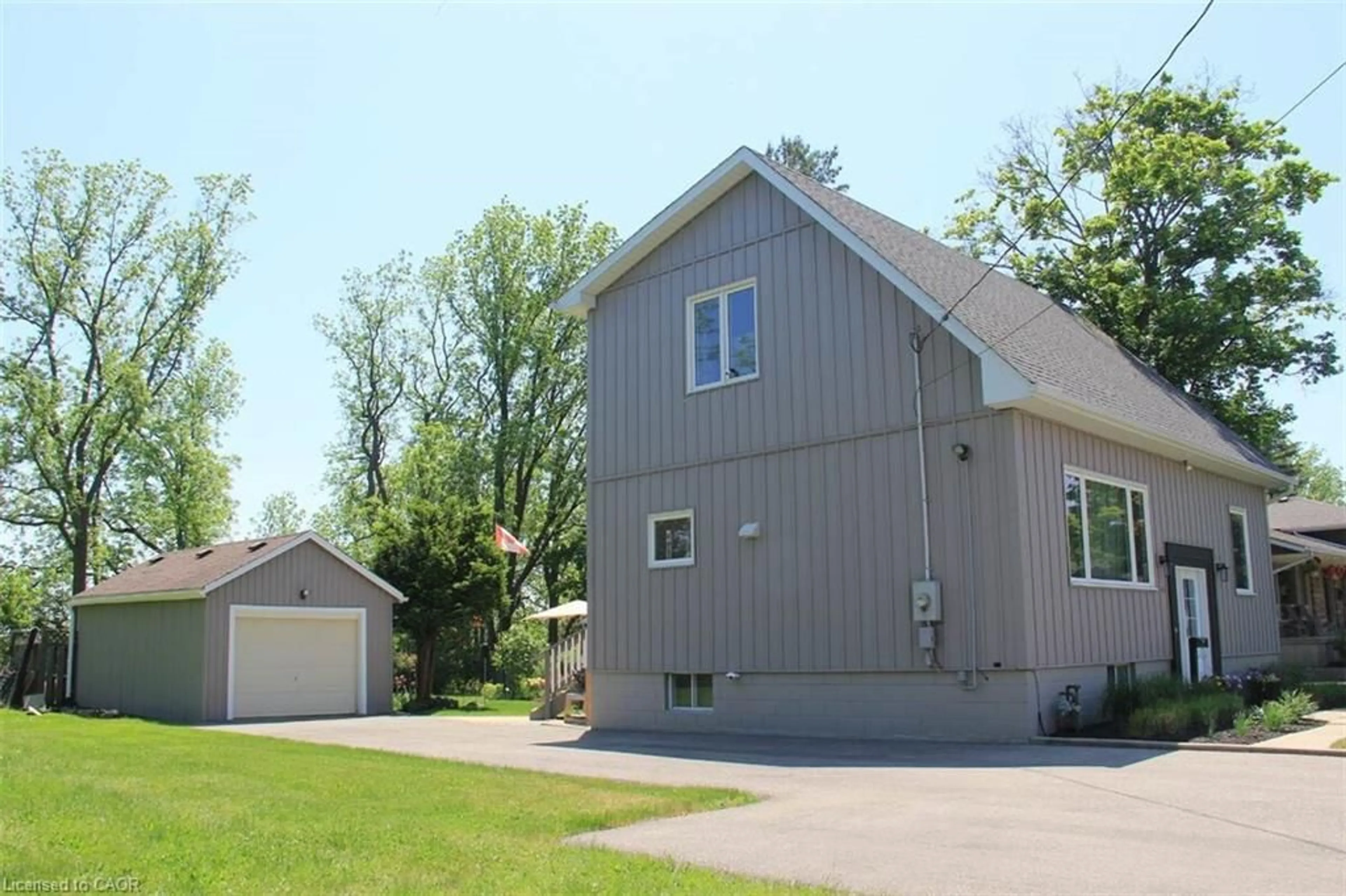 Home with vinyl exterior material, street for 46 Clara Cres, Brantford Ontario N3S 7E1