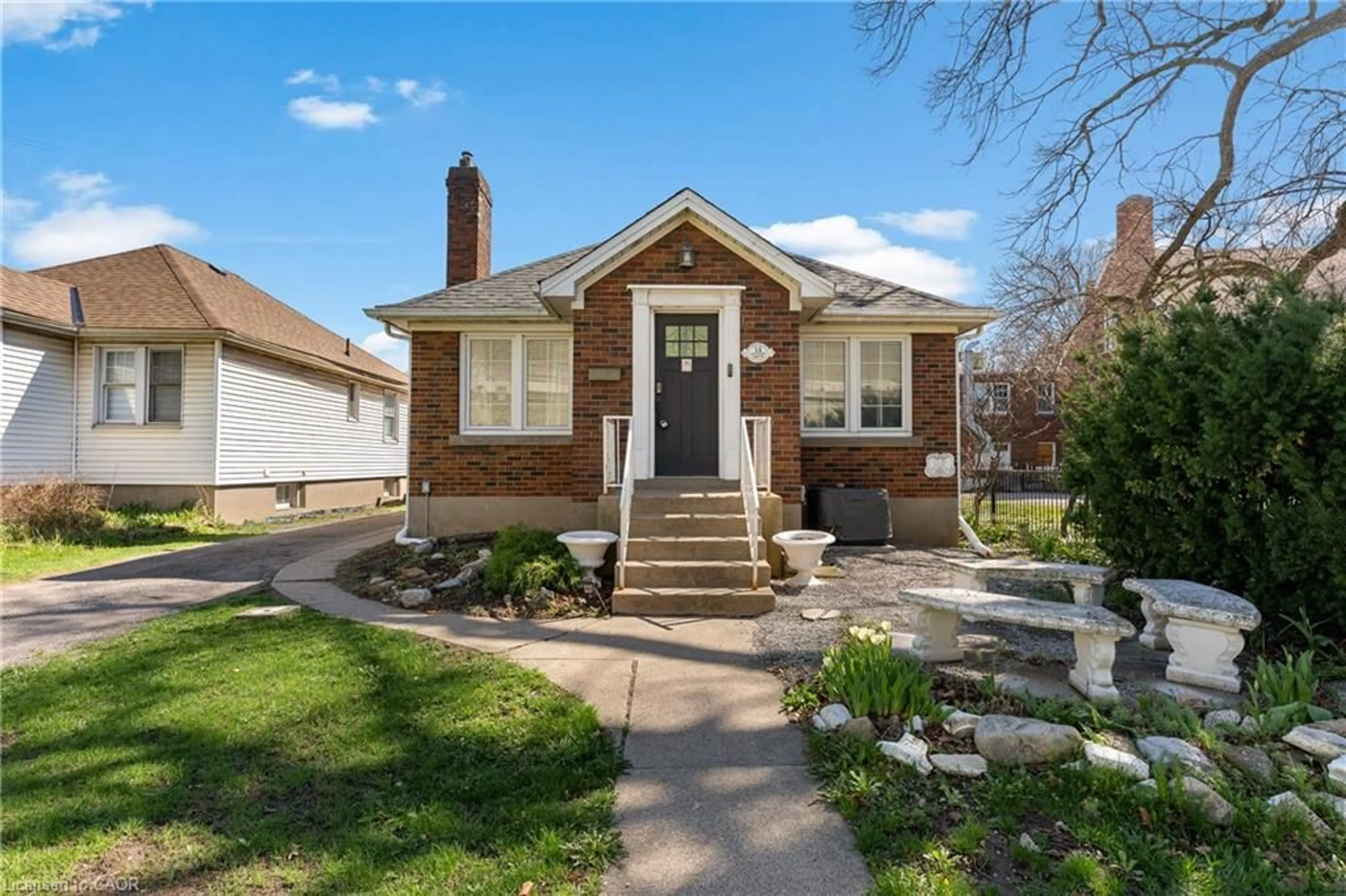 Home with brick exterior material, street for 14 Dunlop Dr, St. Catharines Ontario L2R 1A3