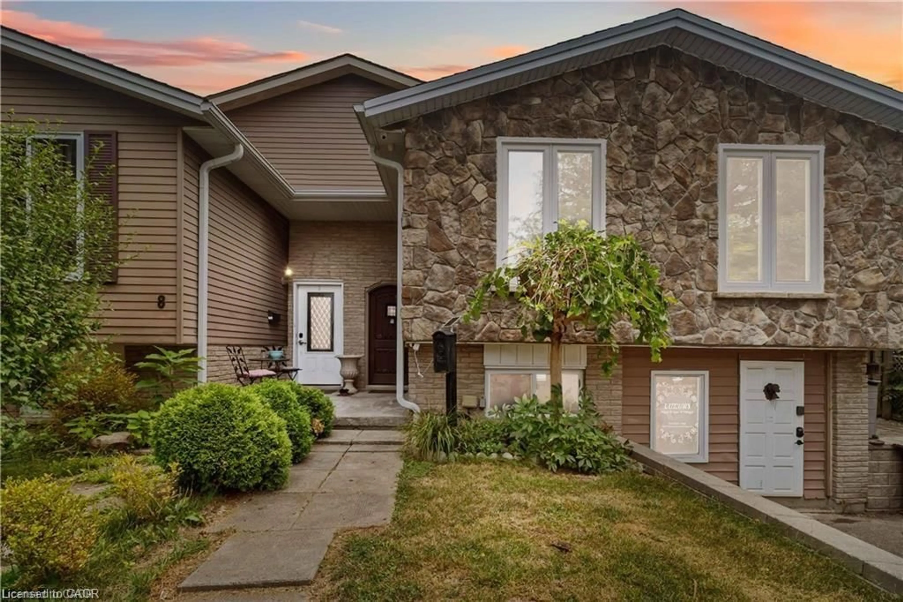 Home with brick exterior material, street for 6 Equestrian Crt, Brantford Ontario N3P 1H1