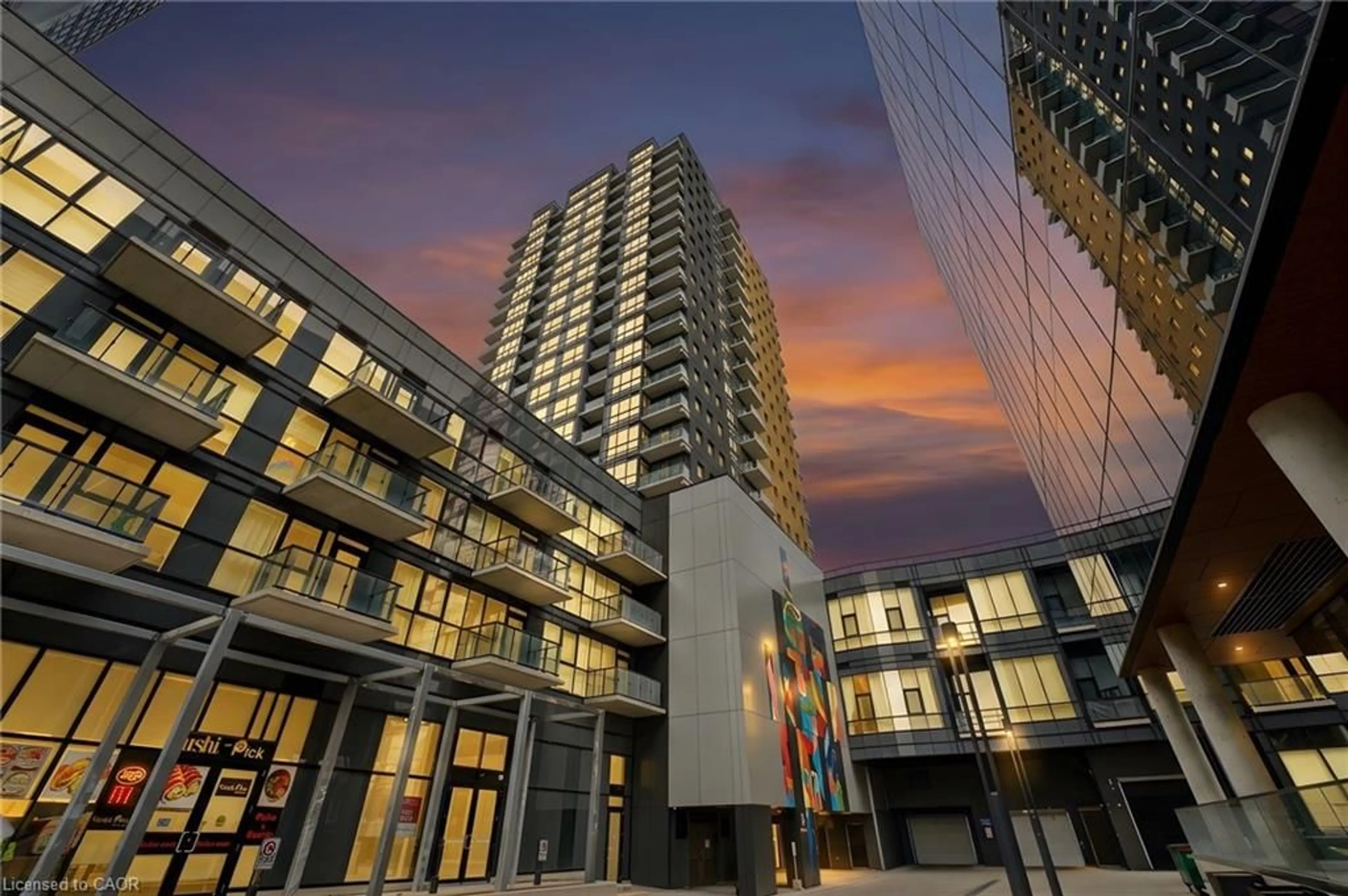 Indoor foyer for 104 Garment St #1206, Kitchener Ontario N2G 0C8