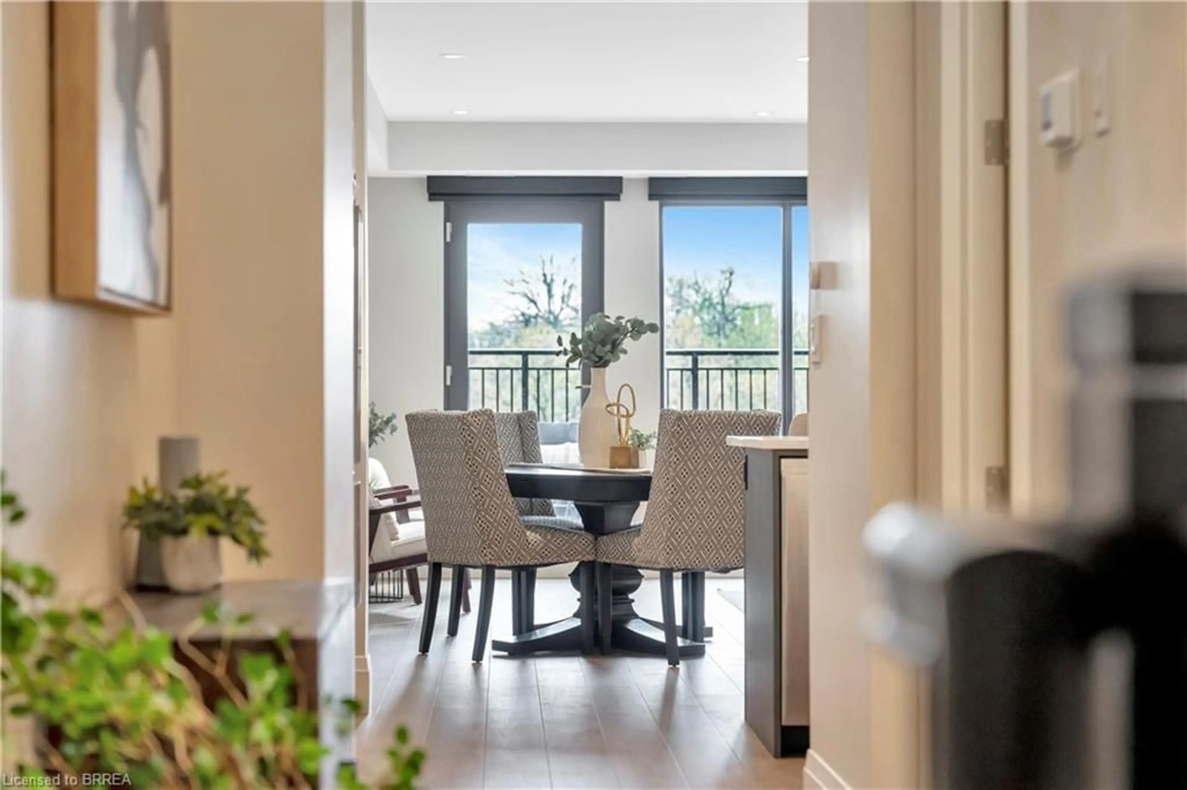 Dining room, unknown for 7 Grand River St #204, Paris Ontario N3L 2L9