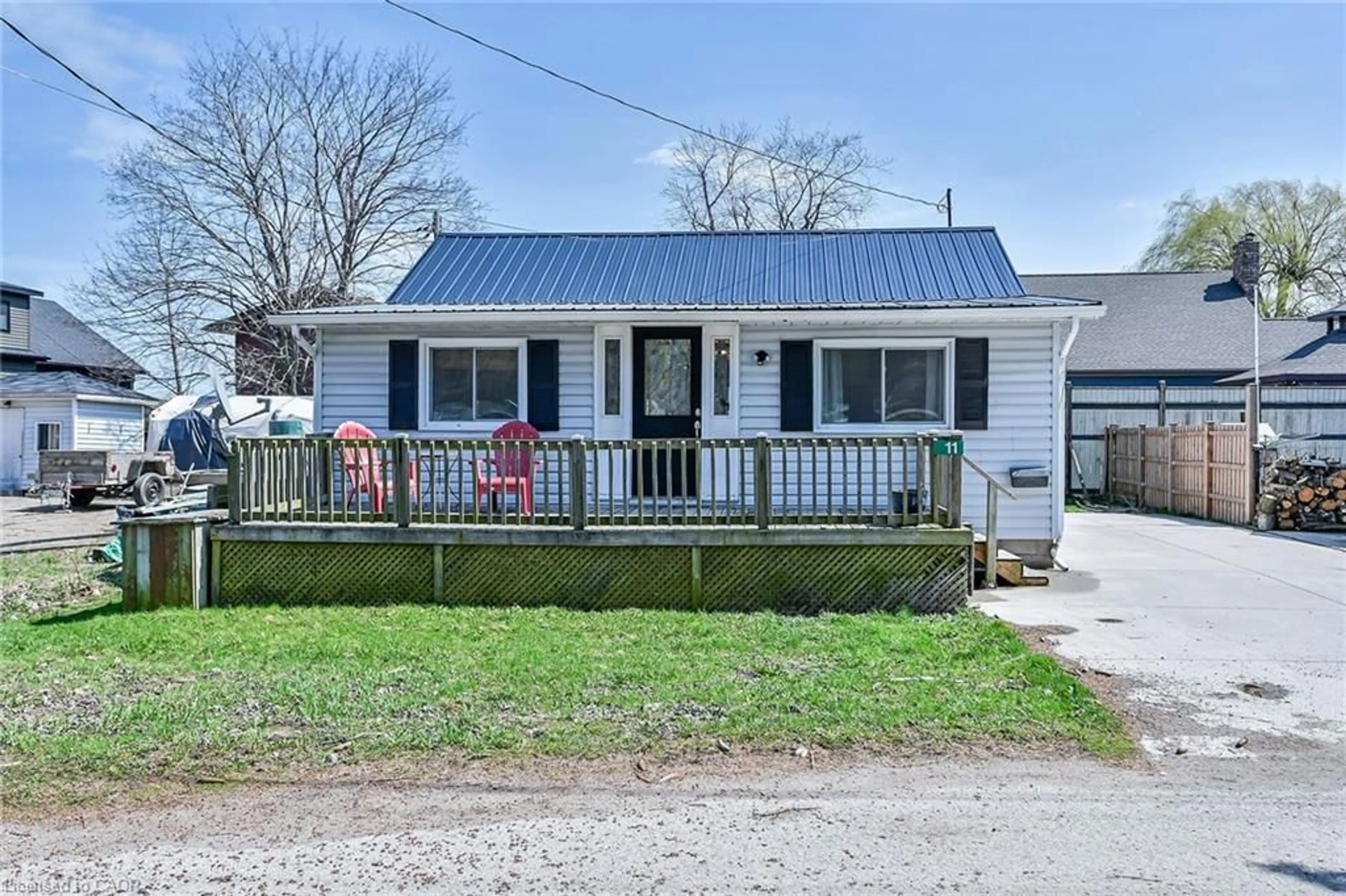 Unknown for 11 Walter St, Turkey Point Ontario N0E 1T0