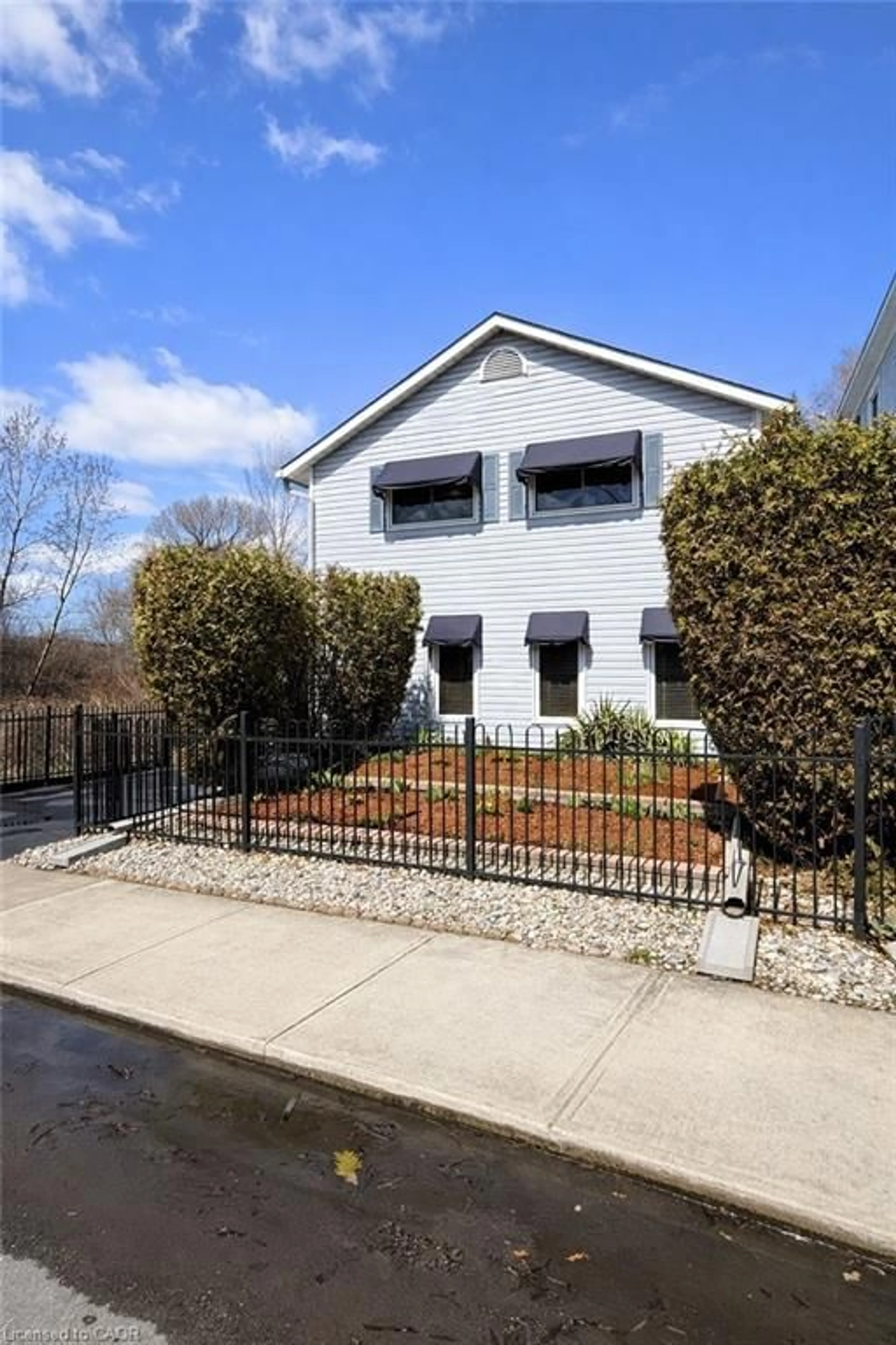 Unknown for 21 Arden Ave, Hamilton Ontario L8H 7C2