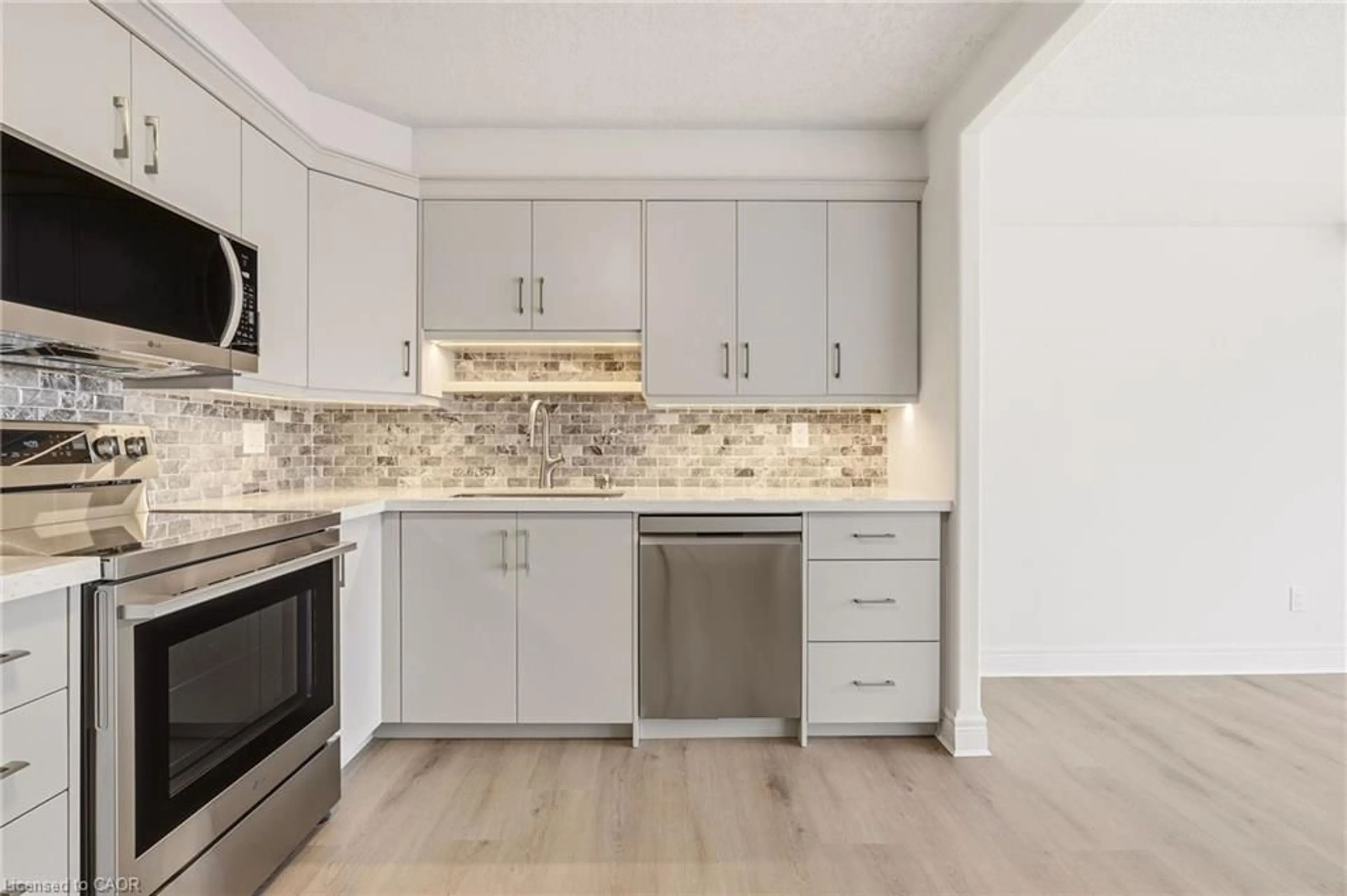 Open concept kitchen, unknown for 1272 Ontario St #903, Burlington Ontario L7S 2L8