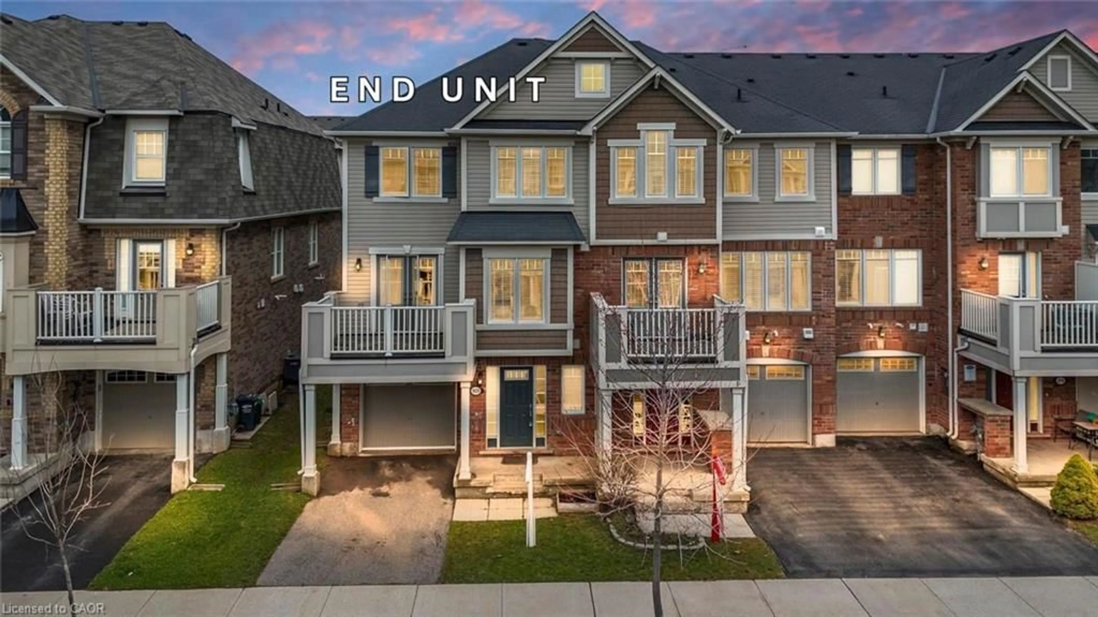 A pic from outside/outdoor area/front of a property/back of a property/a pic from drone, unknown for 920 Nadalin Hts, Milton Ontario L9T 8R2