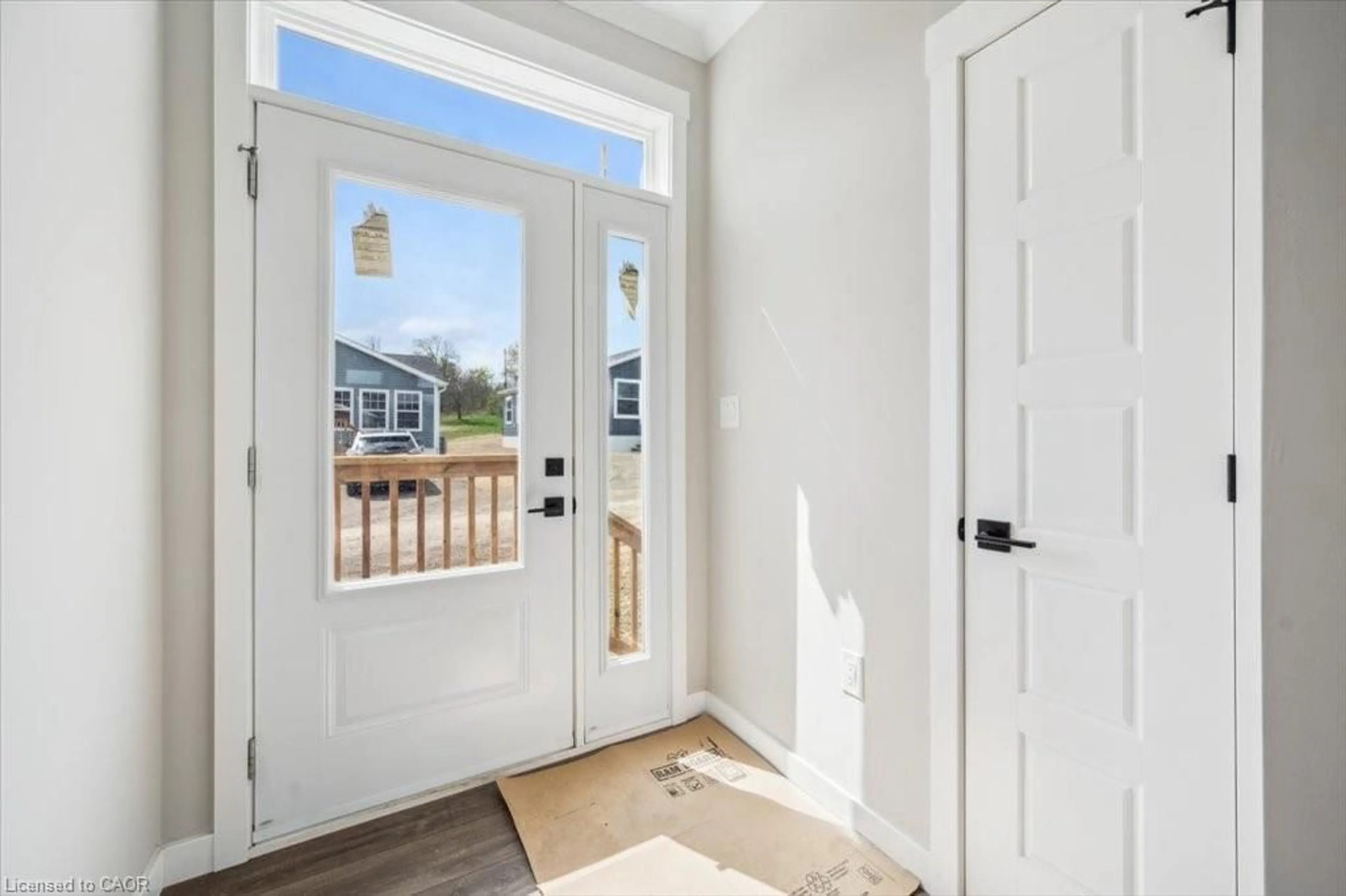 Indoor entryway for 1085 Concession 10 Rd #Lot 117/H, Flamborough Ontario L0R 1K0