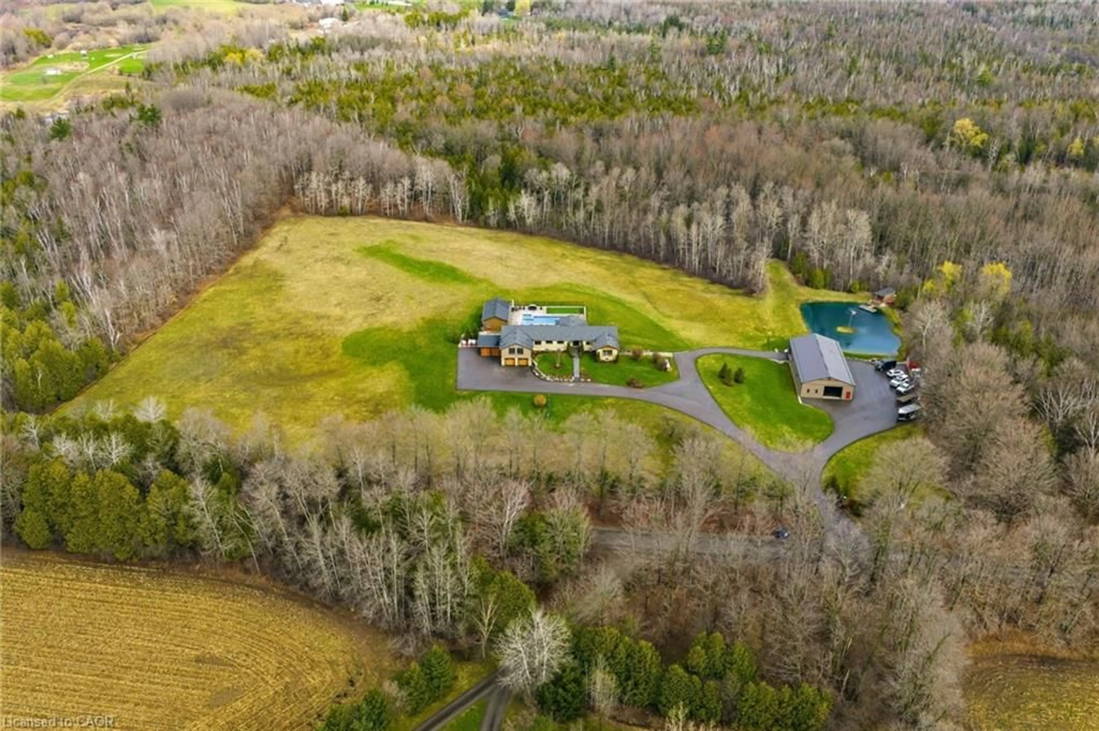 A pic from outside/outdoor area/front of a property/back of a property/a pic from drone, unknown for 1371 10th Concession Rd, Puslinch Ontario N0B 2J0