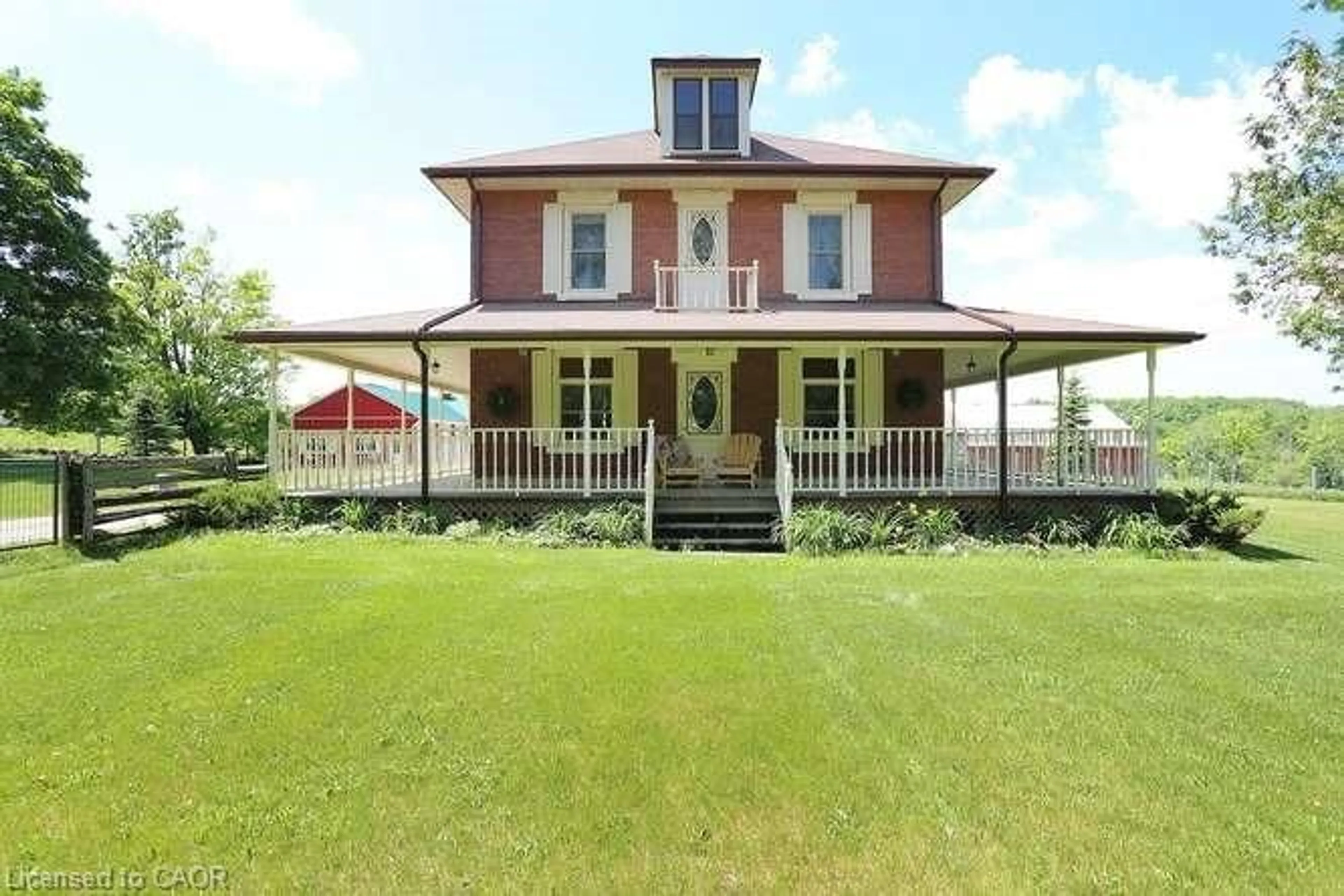 A pic from outside/outdoor area/front of a property/back of a property/a pic from drone, building for 4962 Third Line, Erin Ontario L7J 2L8