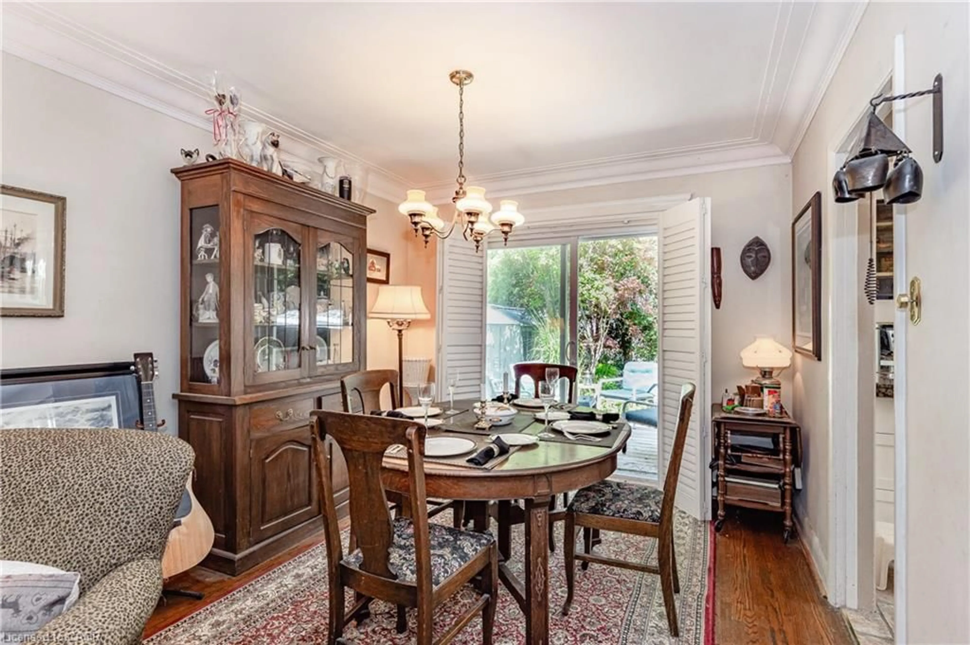 Dining room, unknown for 557 Stillwater Cres, Burlington Ontario L7T 3M8