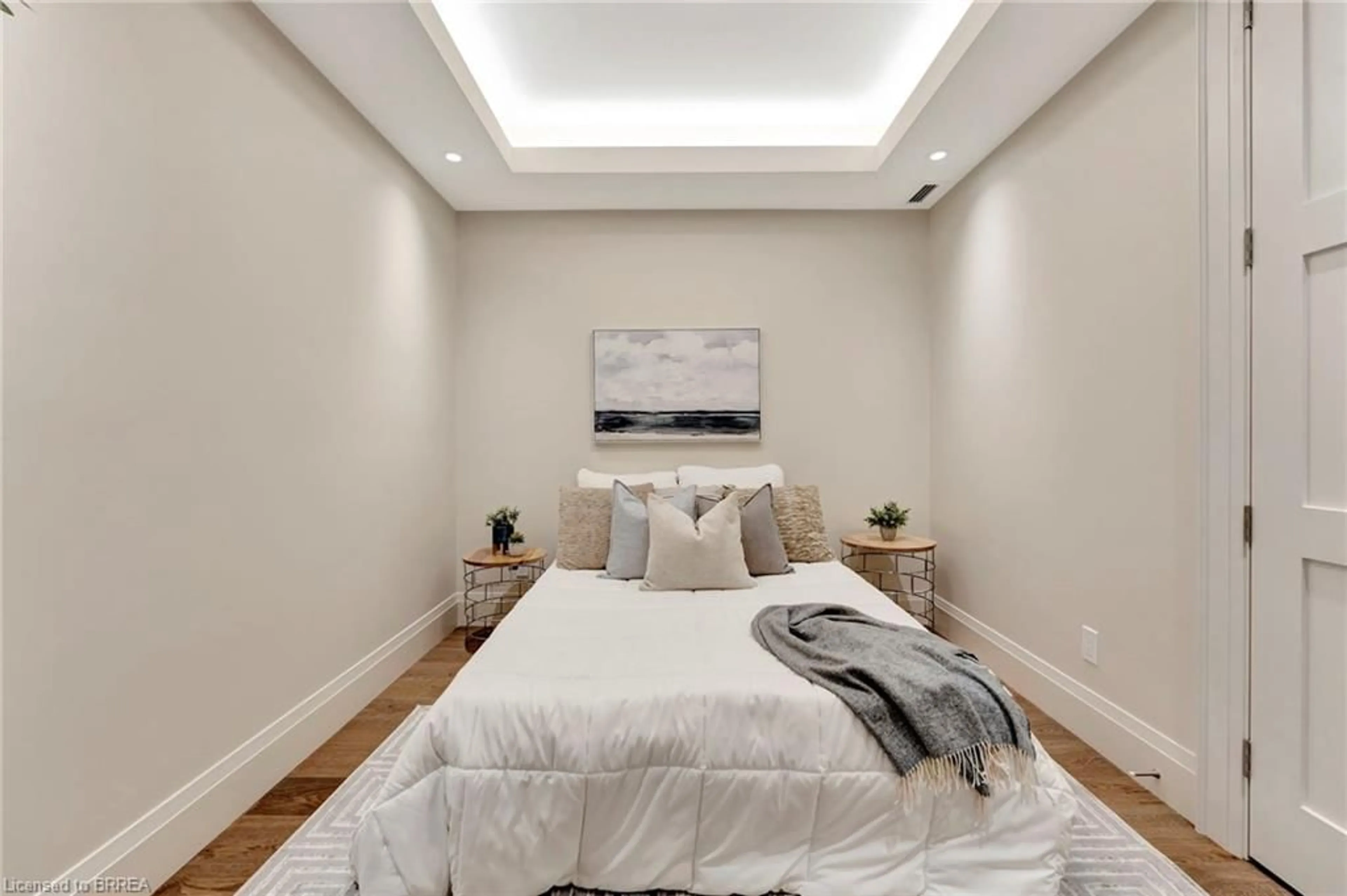 Bedroom with bed, unknown for 7 Grand River St #201, Paris Ontario N3L 2L9