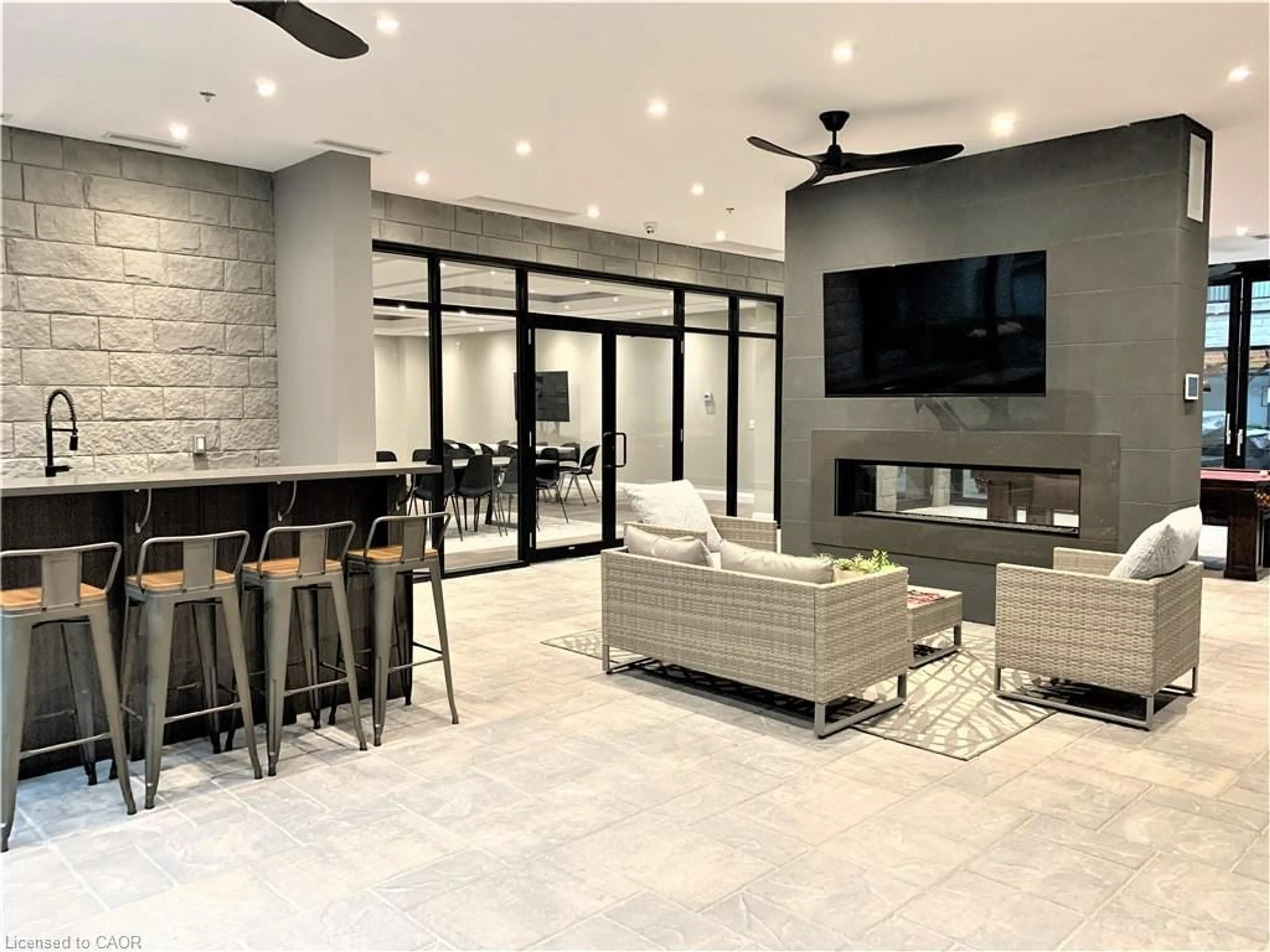 Unknown for 1 Redfern Ave #135, Hamilton Ontario L9C 0E6