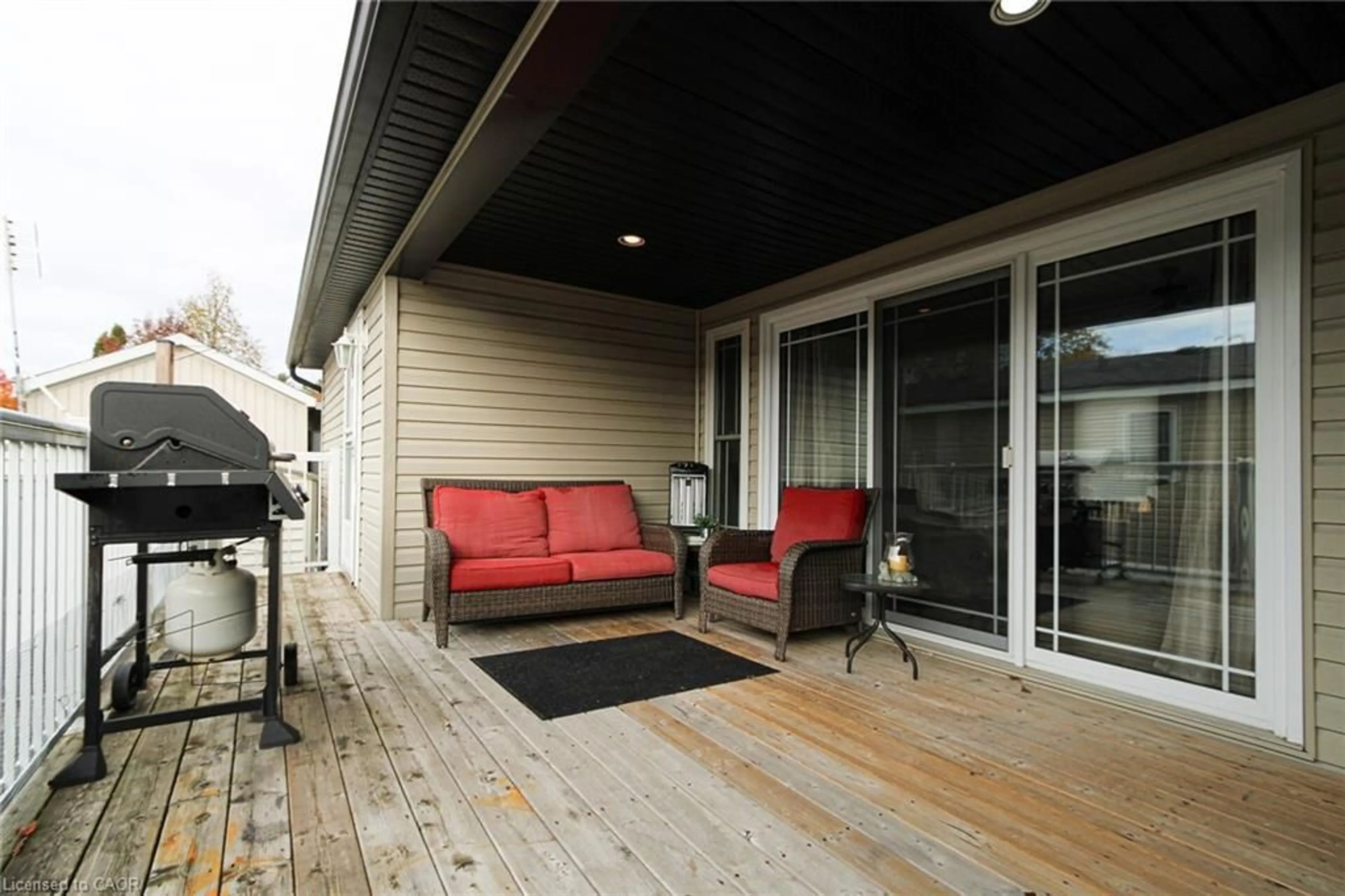 Patio, street for 4449 Milburough Line, Burlington Ontario L7P 0C5