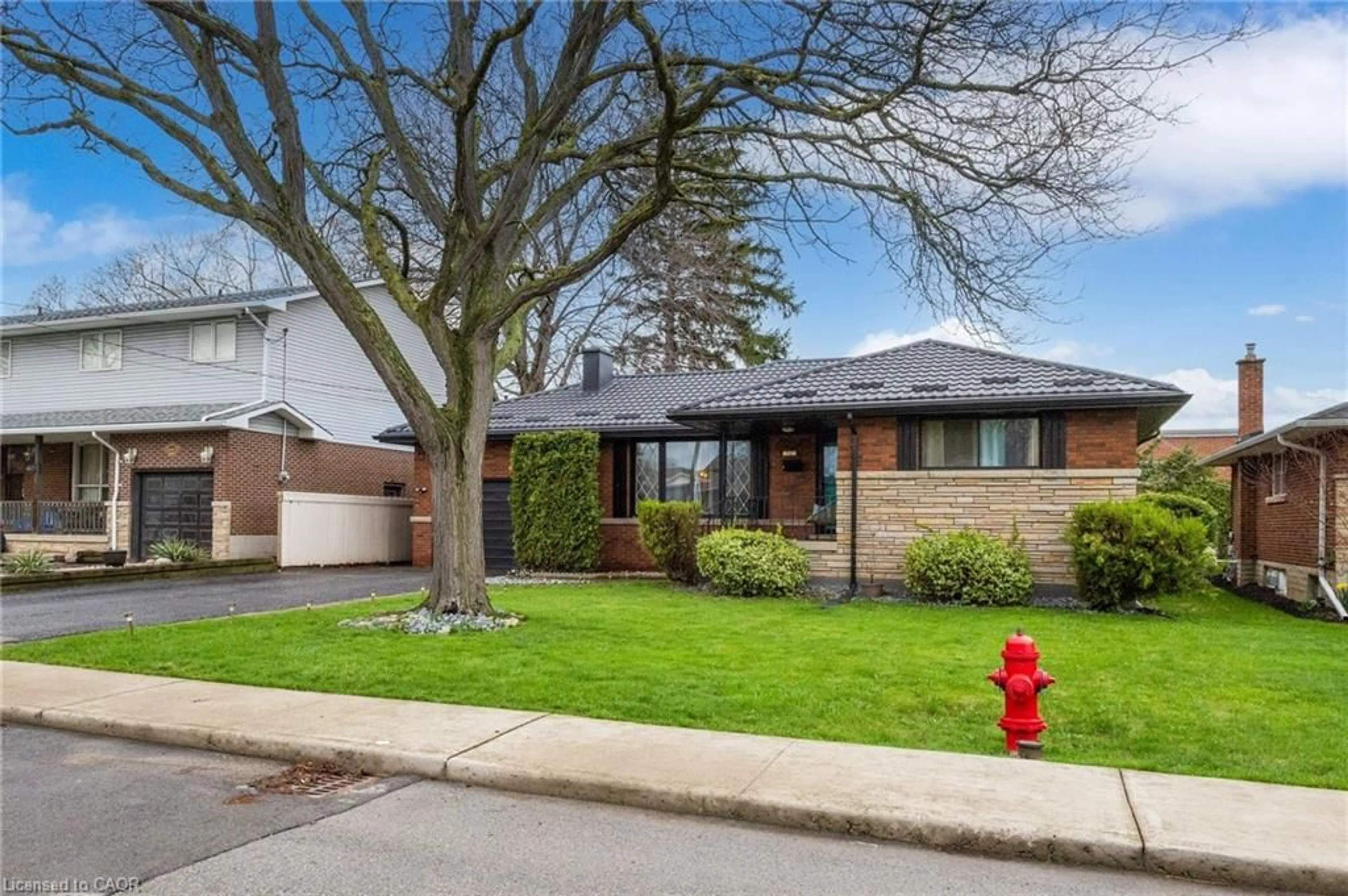 Home with brick exterior material, street for 32 Belair Dr, Hamilton Ontario L9A 2Z4