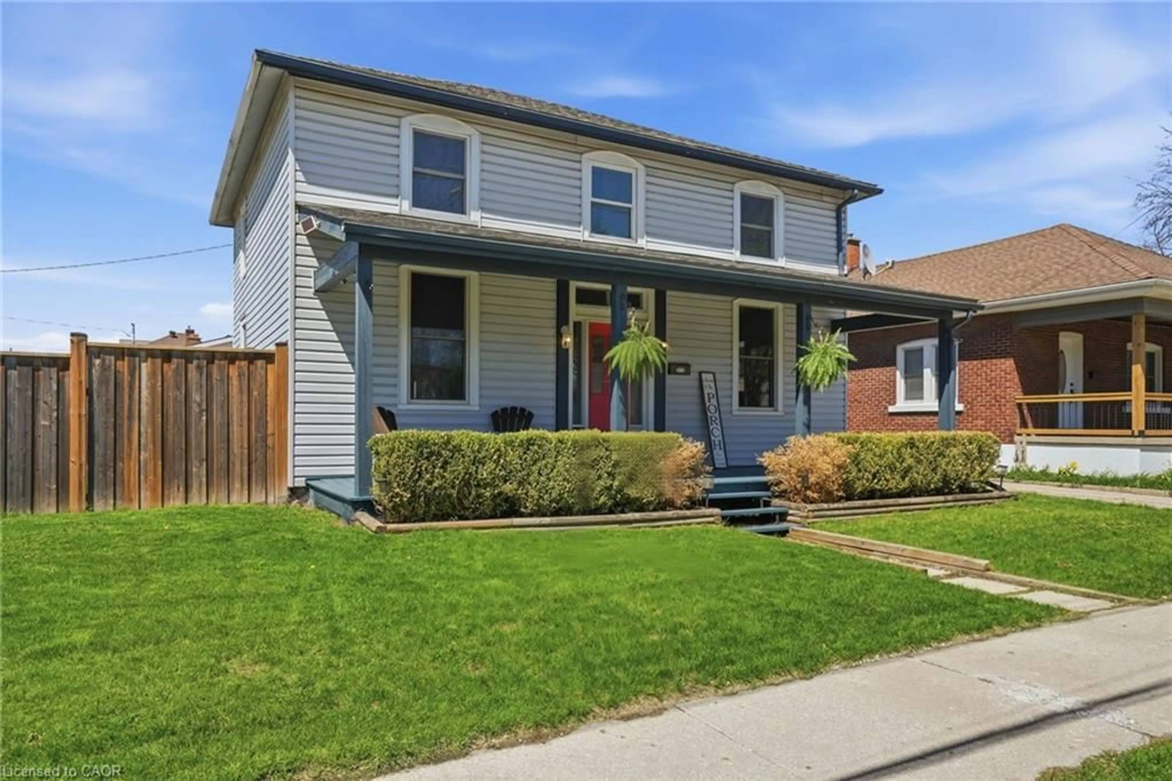 Home with vinyl exterior material, street for 73 Sherwood Dr, Brantford Ontario N3T 1N3