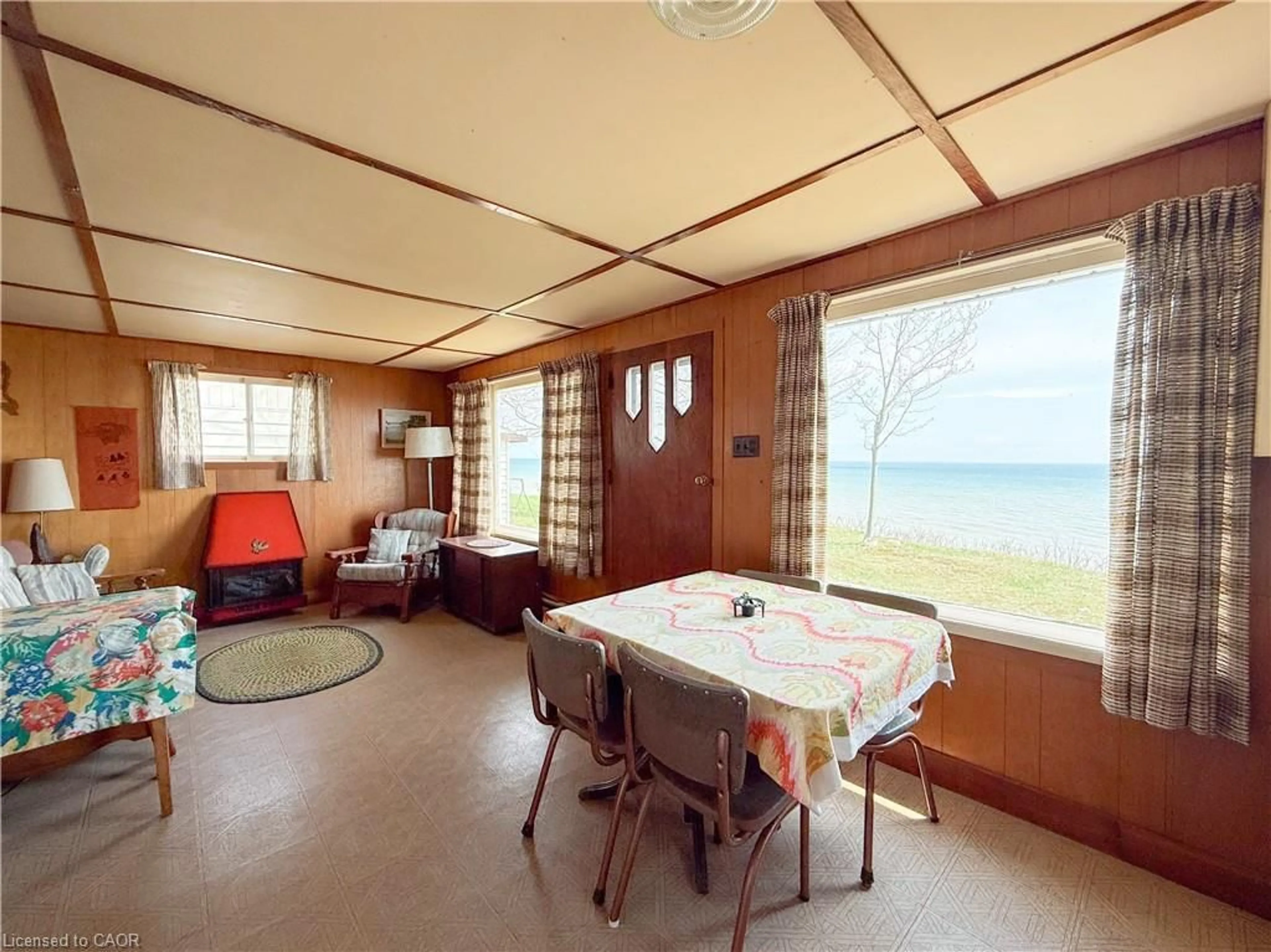 Dining room, unknown for 518 Avalon Lane, Simcoe Ontario N3Y 4K2