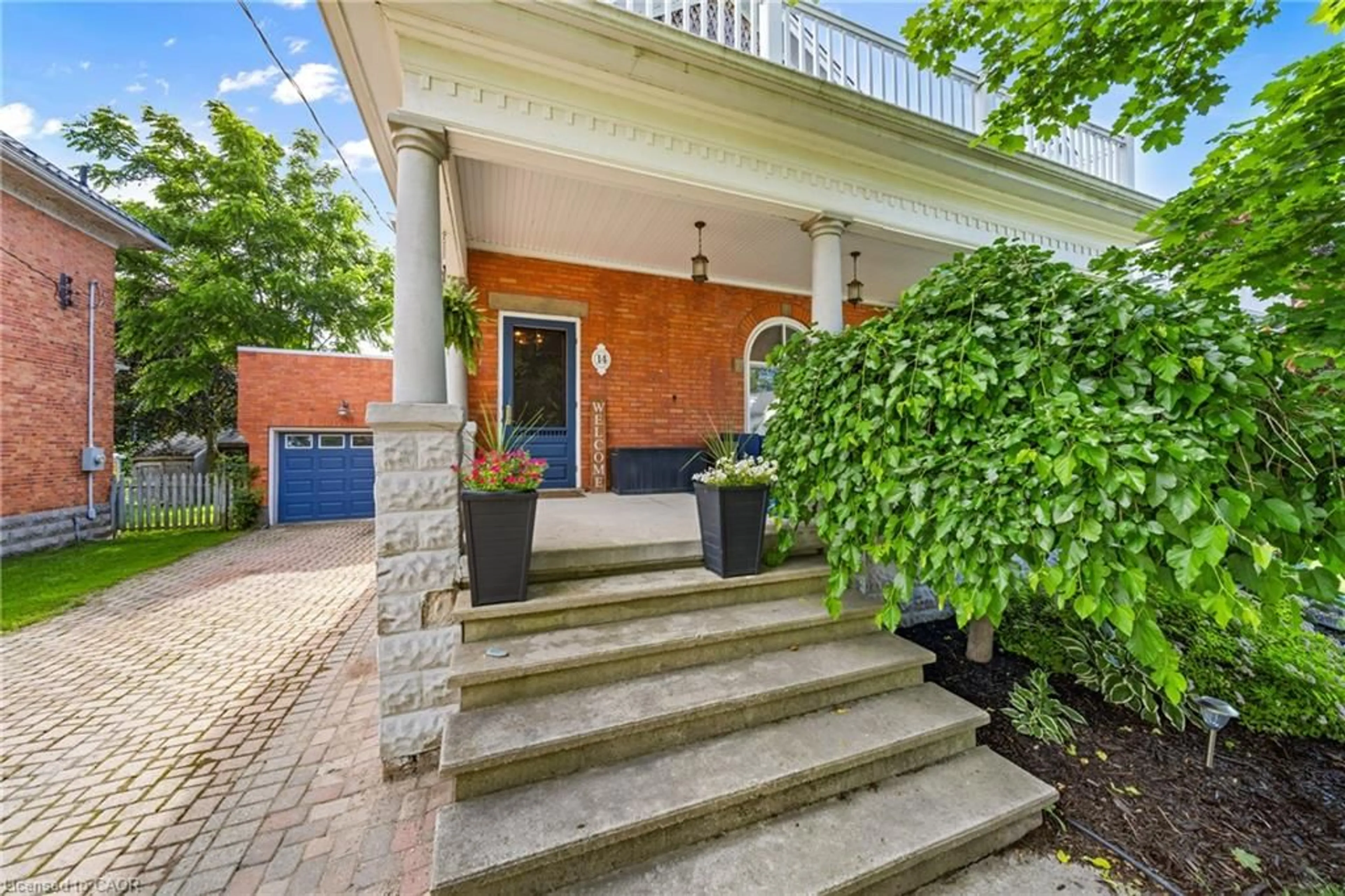 Patio, street for 14 Goshen St, Zurich Ontario N0M 2T0