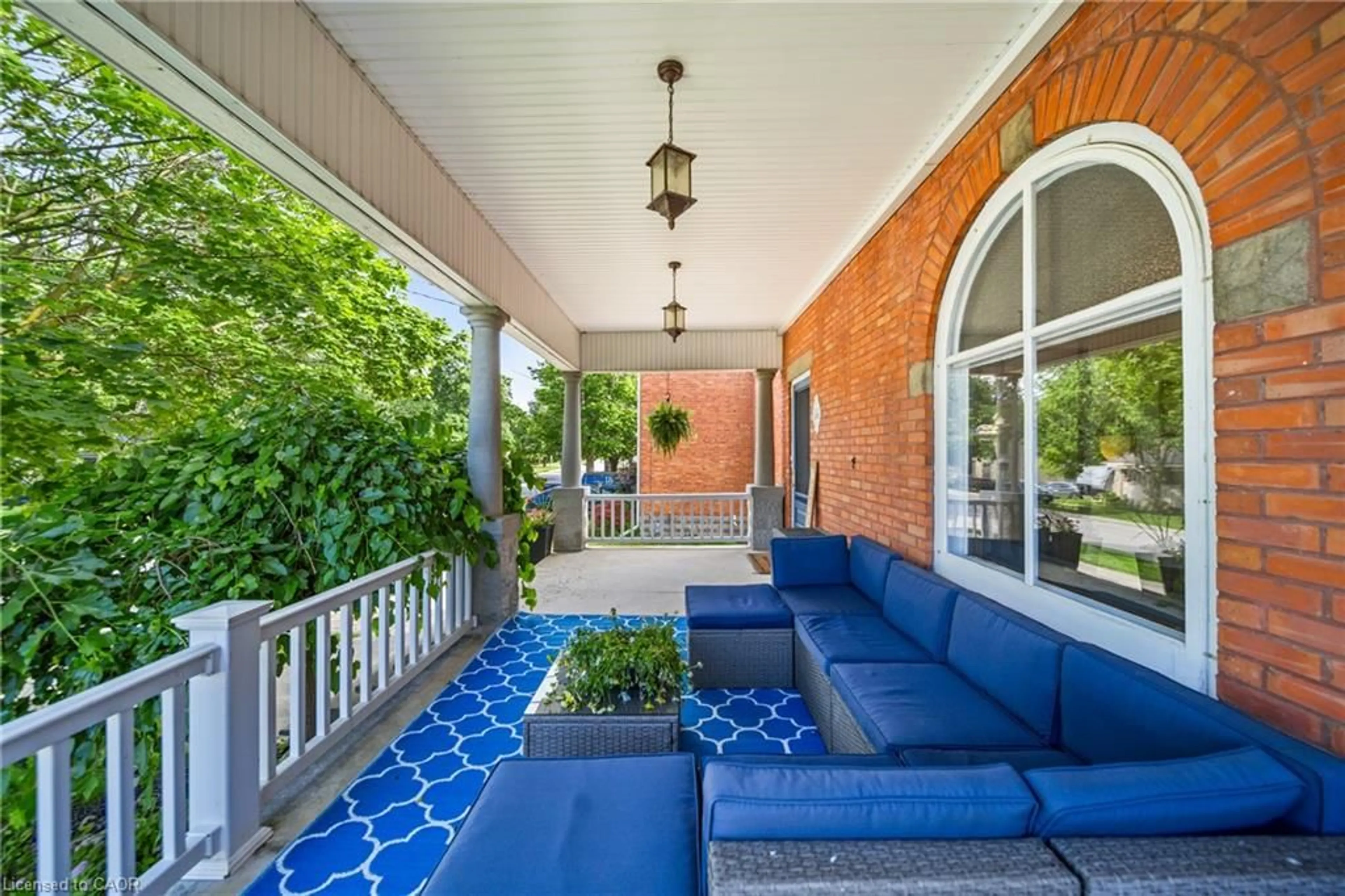 Patio, street for 14 Goshen St, Zurich Ontario N0M 2T0