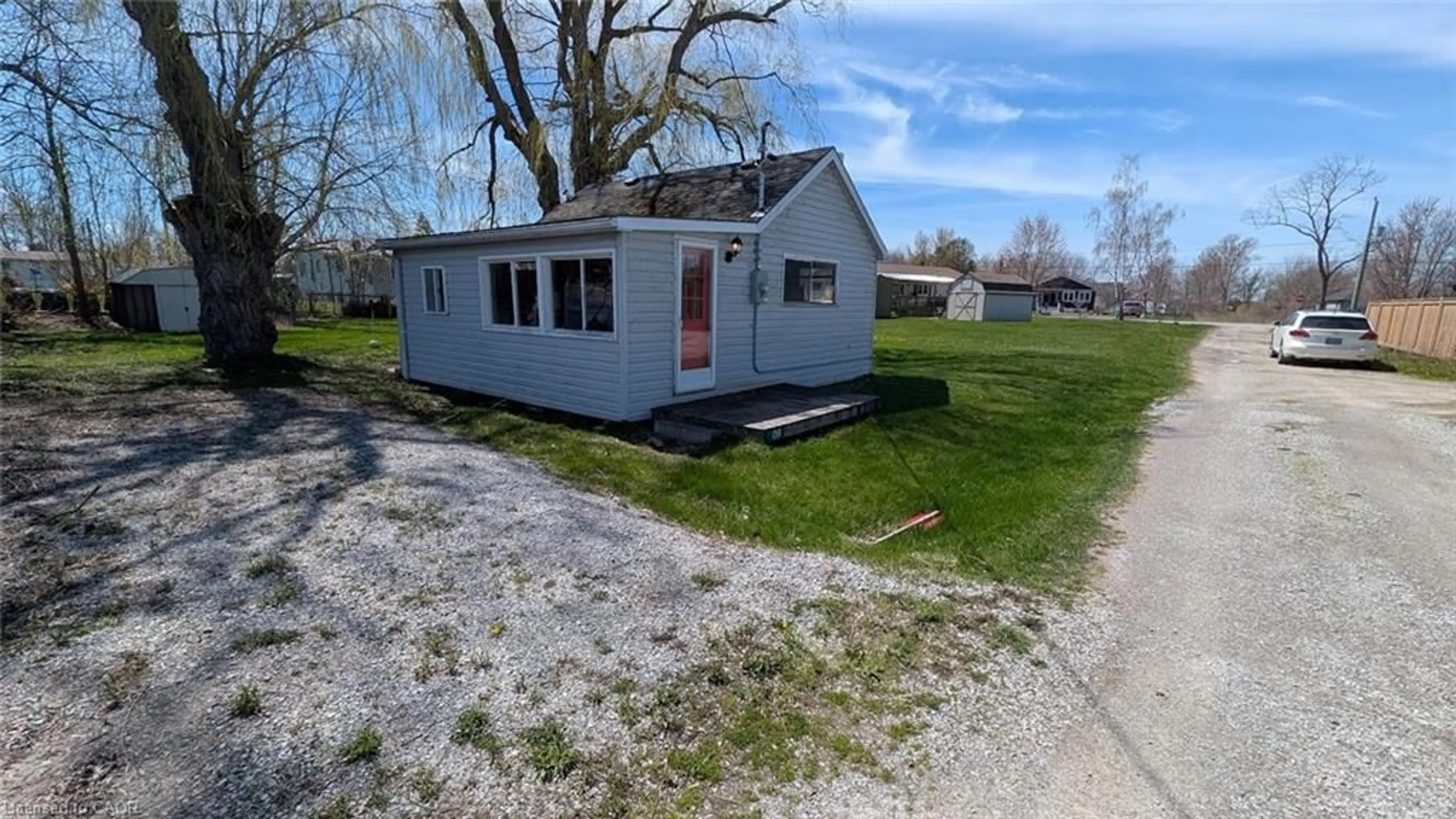 Shed for 9/11 Marilyn Dr, Peacock Point Ontario N0A 1L0