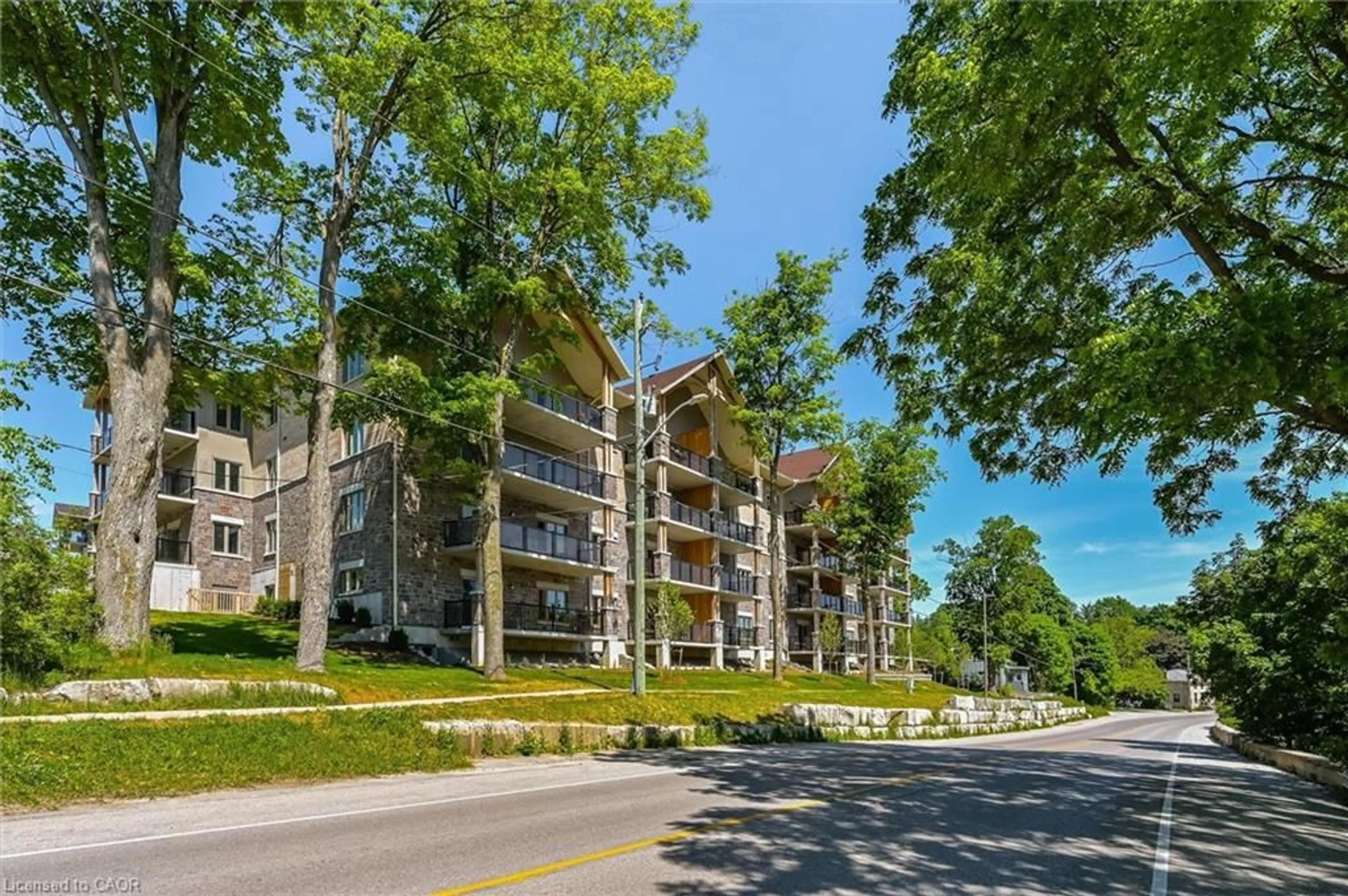 A pic from outside/outdoor area/front of a property/back of a property/a pic from drone, unknown for 19 Stumpf St #201, Elora Ontario N0B 1S0