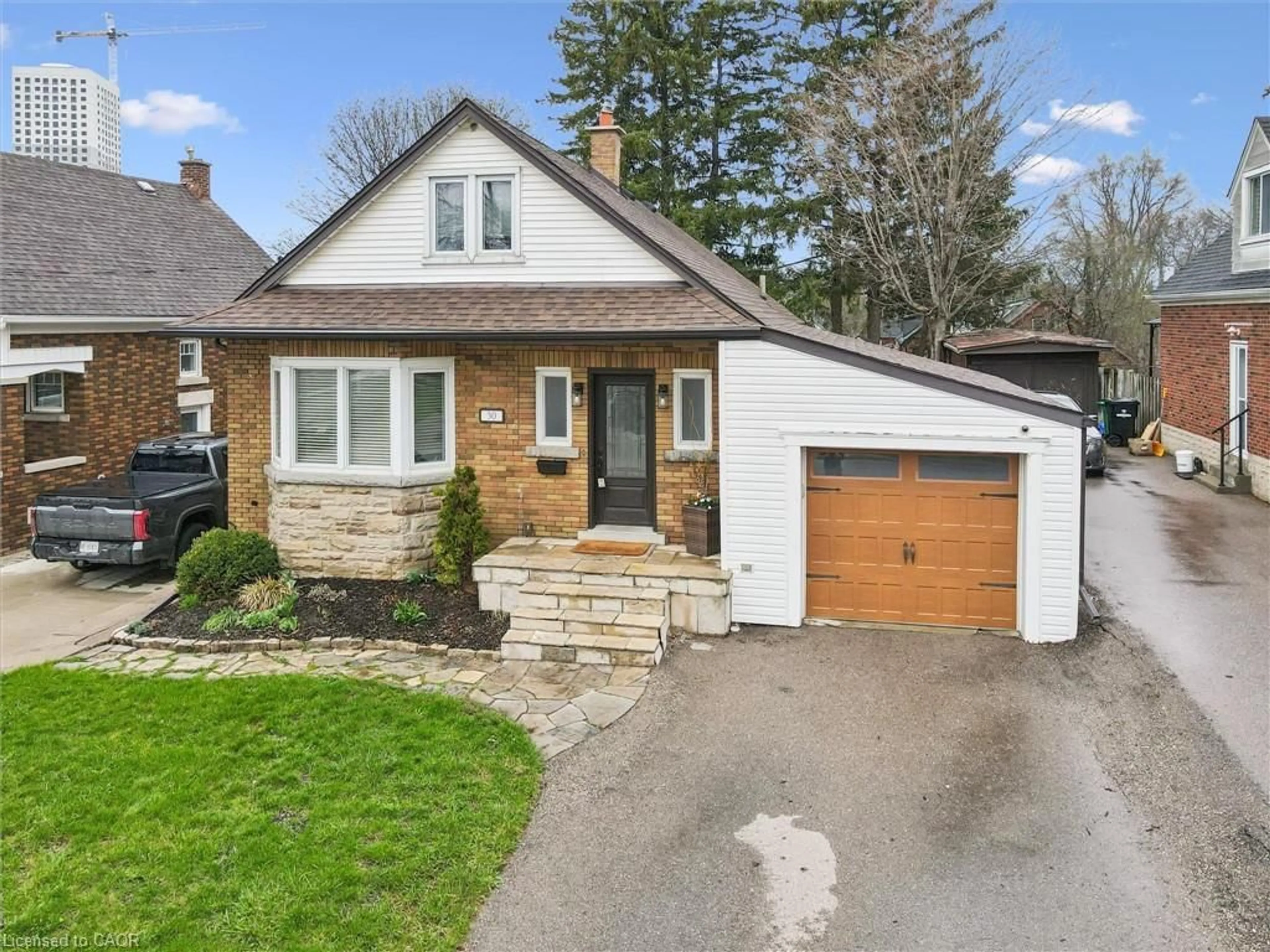 Unknown for 30 Sheldon Ave, Kitchener Ontario N2H 3M2