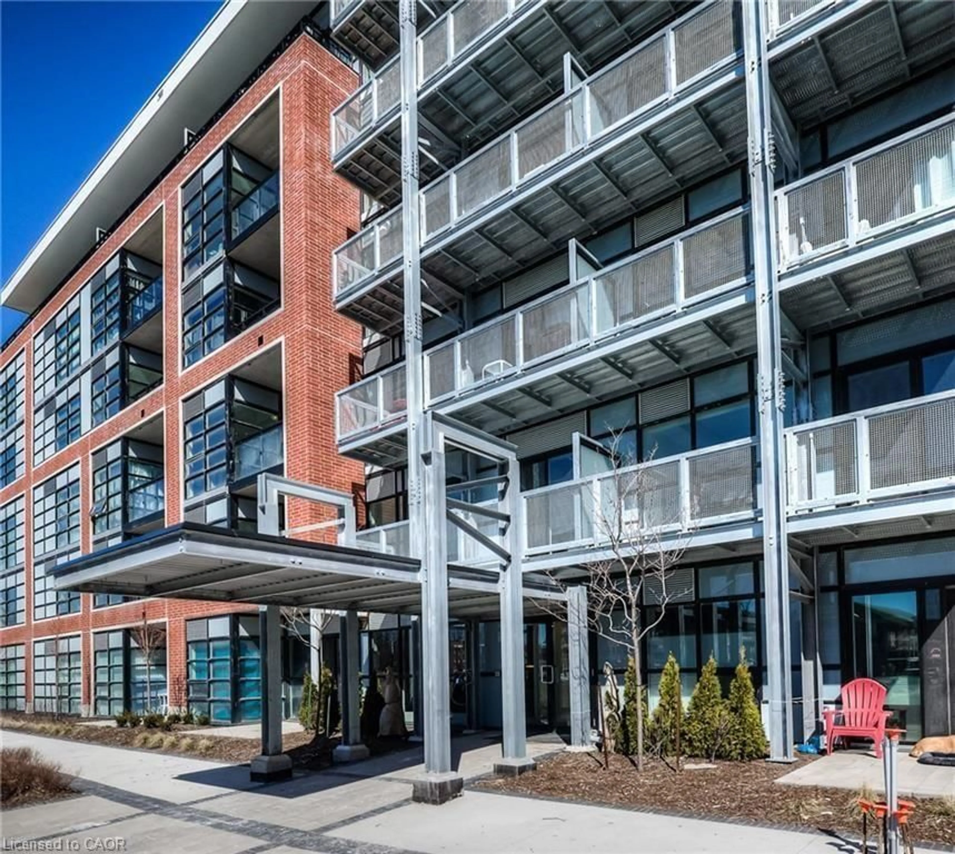 Indoor foyer for 15 Prince Albert Blvd #602, Kitchener Ontario N2H 0C2