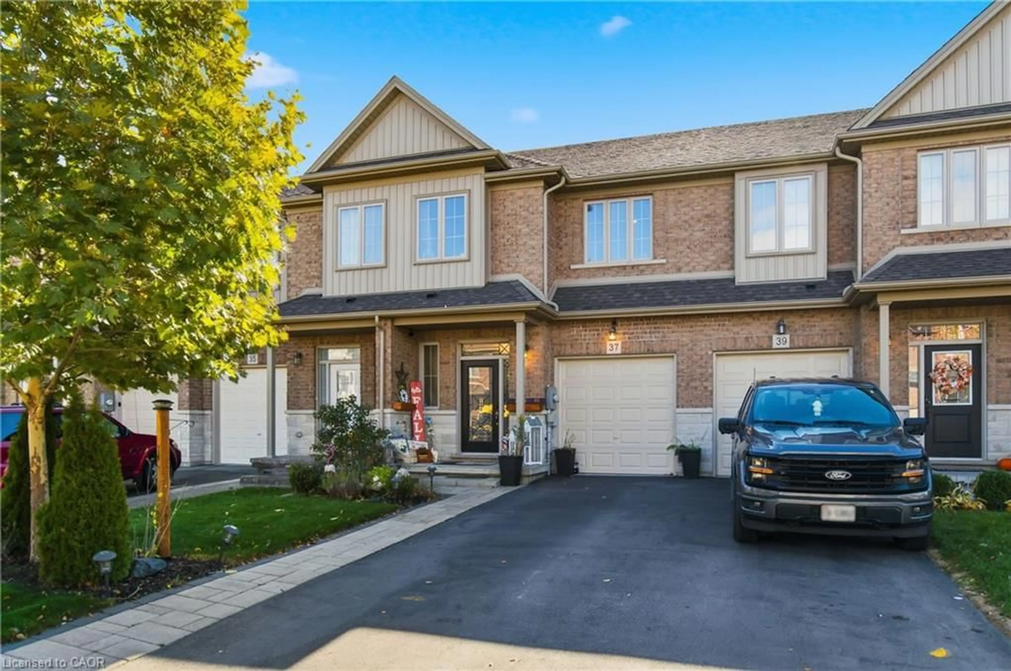 Unknown for 37 Fairgrounds Dr, Binbrook Ontario L0R 1C0