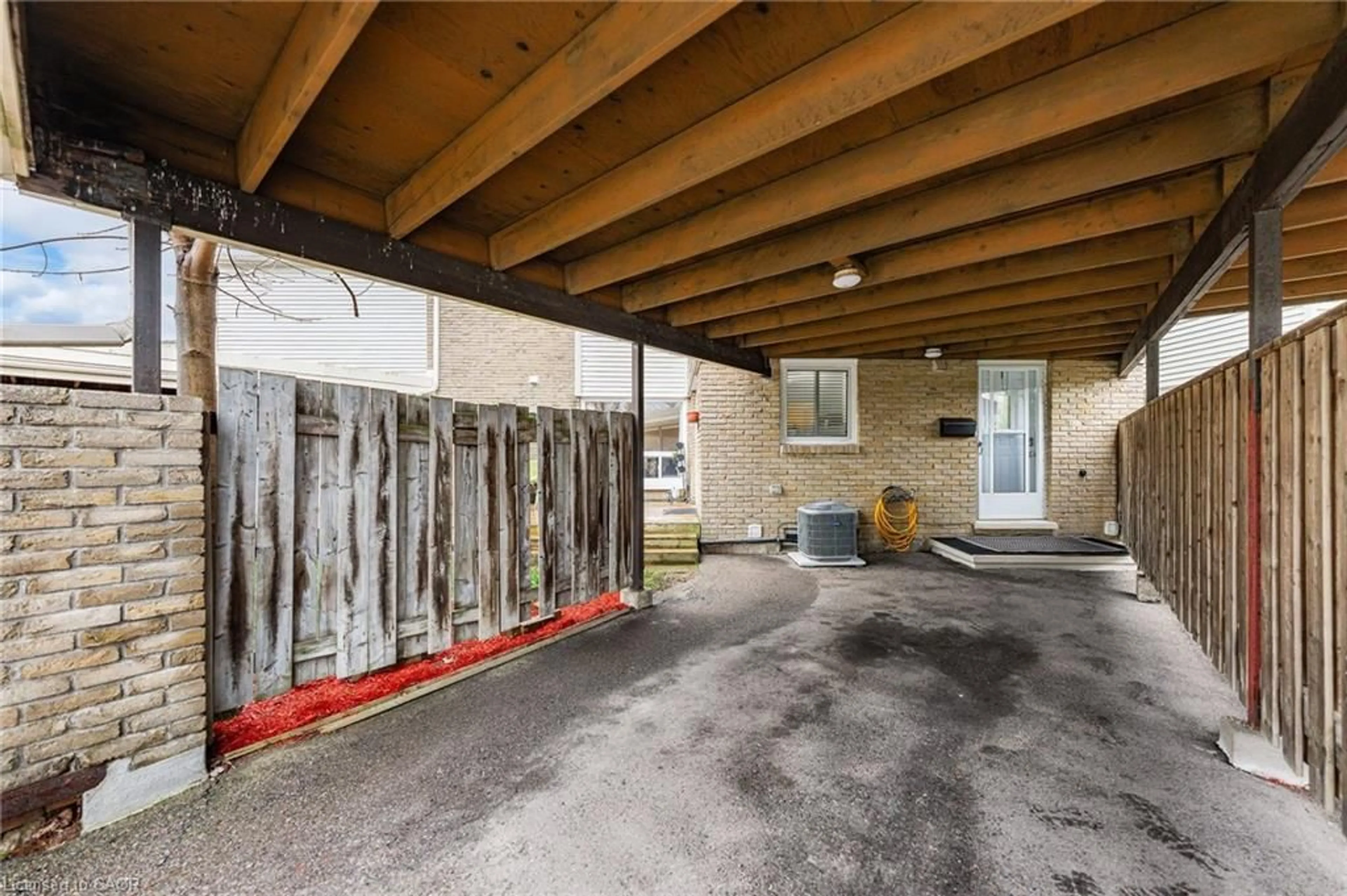 Indoor garage for 415 Morgan Ave #8, Kitchener Ontario N2A 2V6