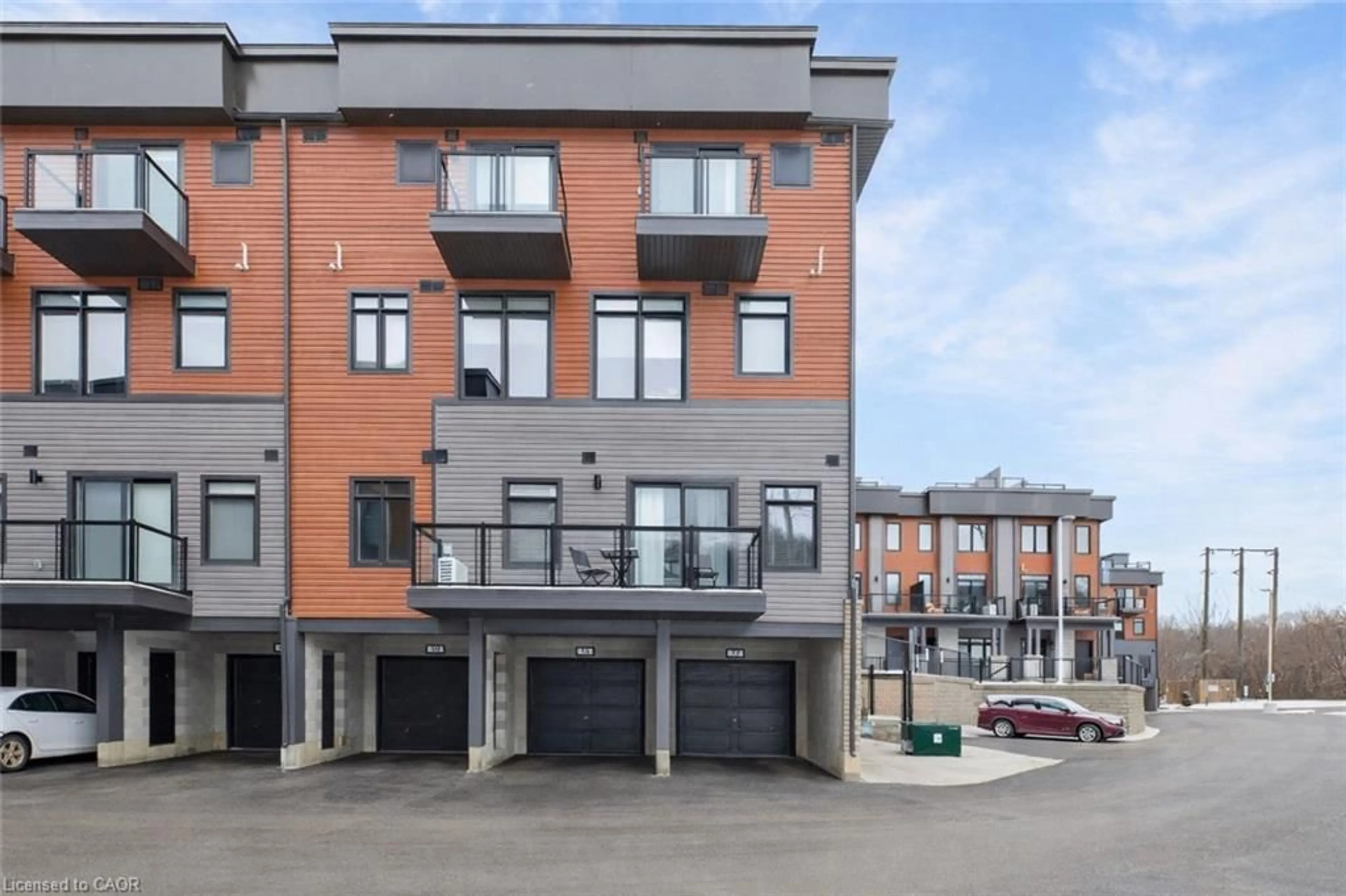 Patio, street for 2 Willow St #38, Paris Ontario N3L 0K7