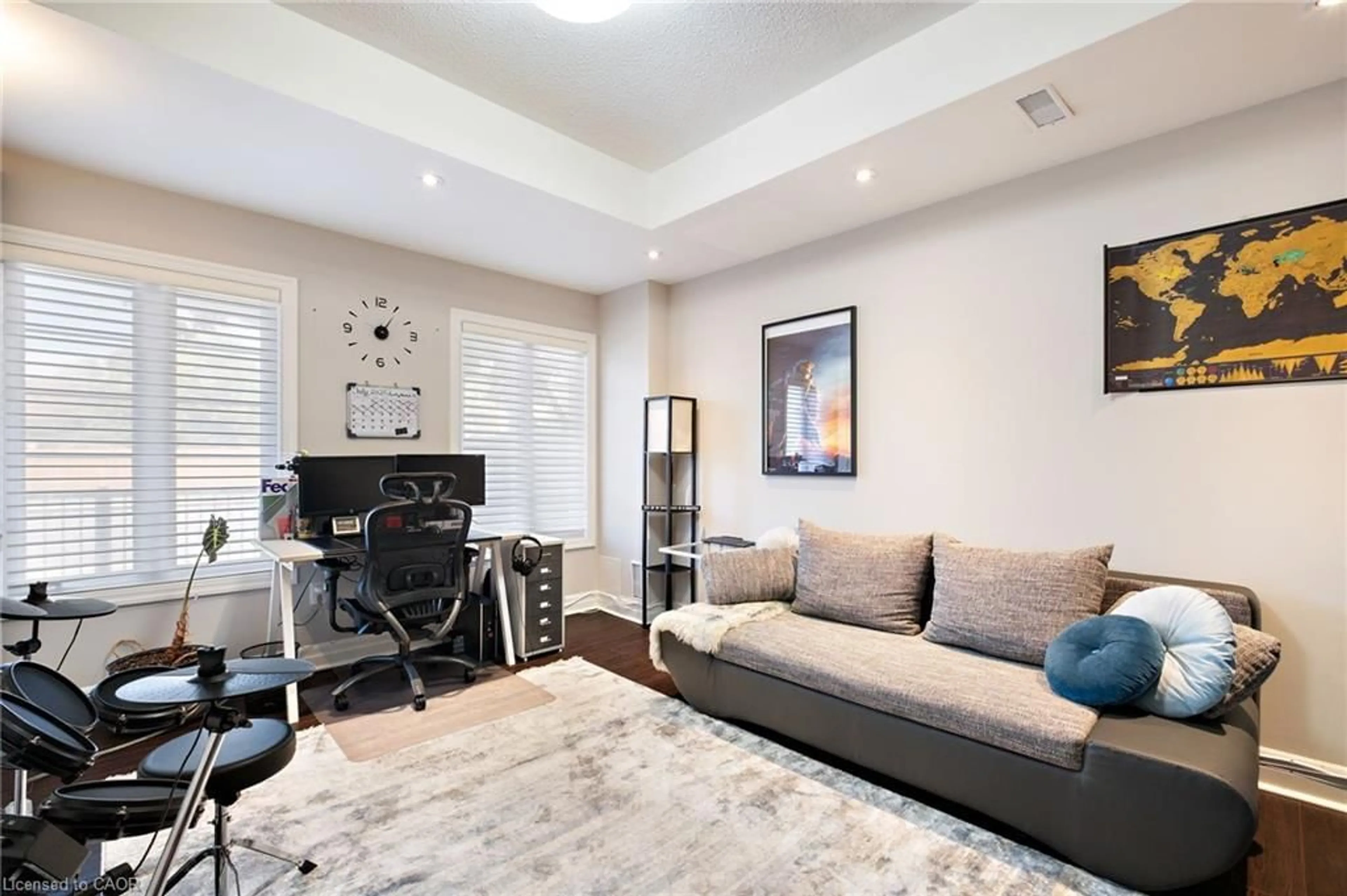 Living room with furniture, unknown for 873 New Westminster Dr, Thornhill Ontario L4J 0G8