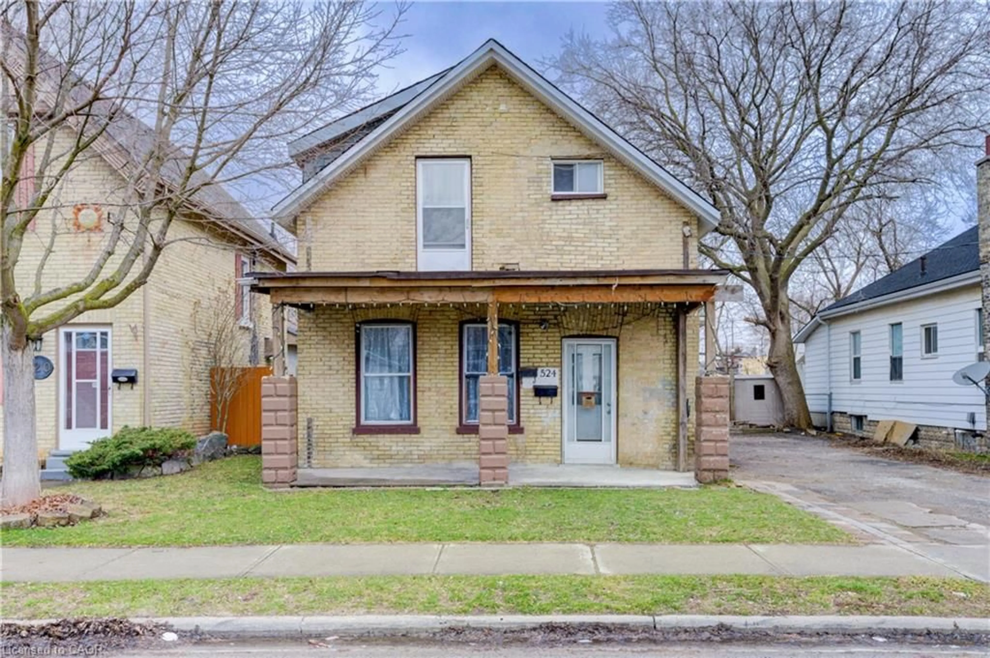 Home with brick exterior material, street for 524 Simcoe St, London Ontario N6B 1K4